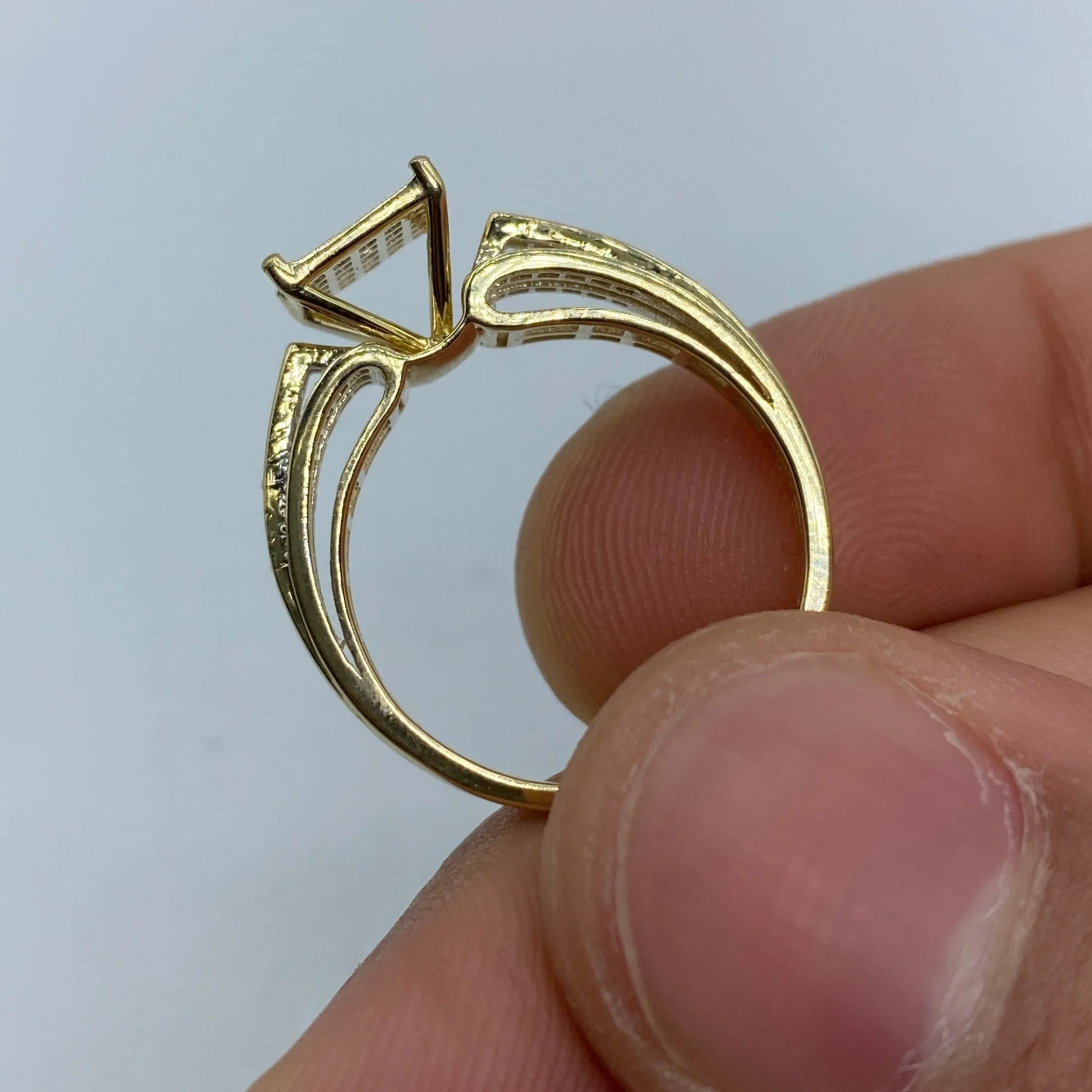 10K Athena Diamond Engagement Ring