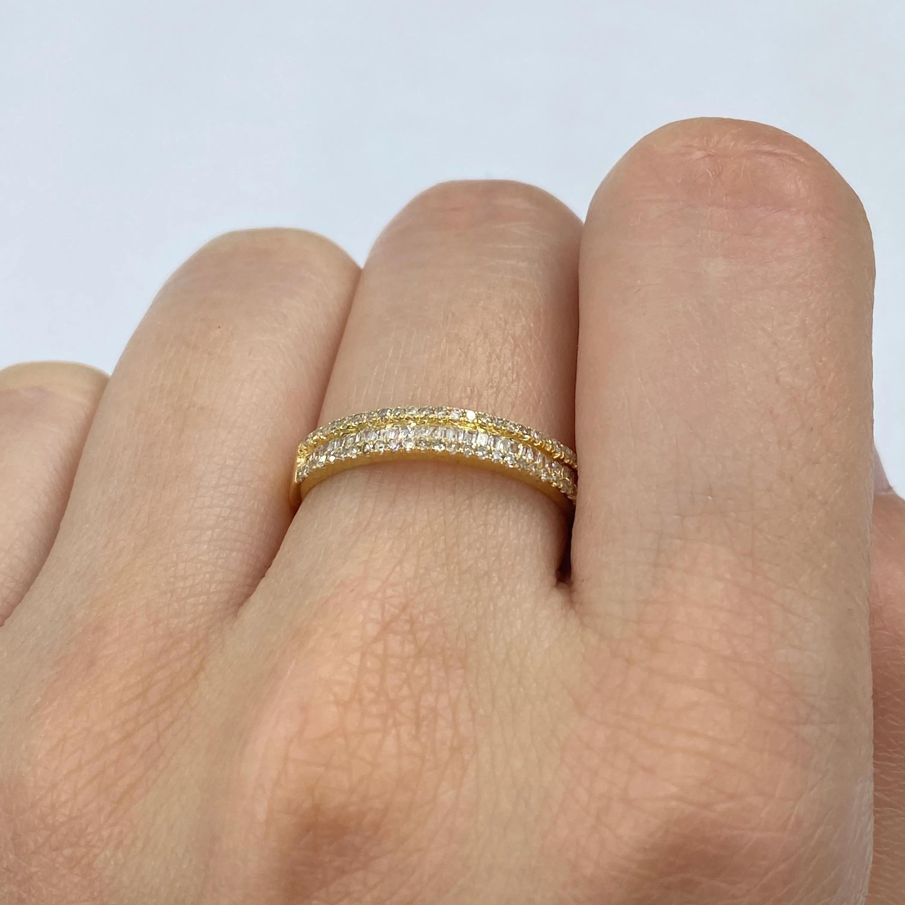 10K Diamond Baguette Band