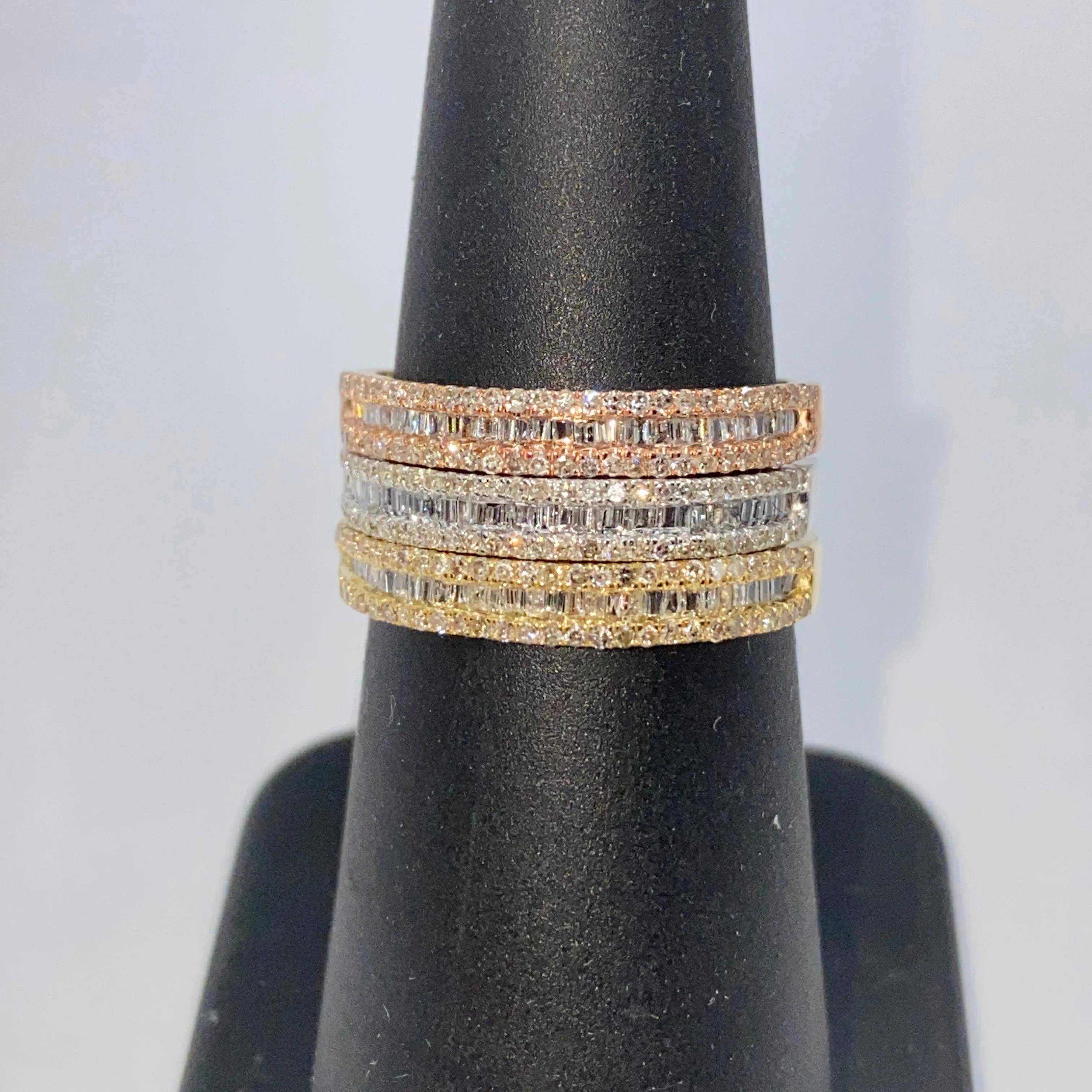 10K Diamond Baguette Band