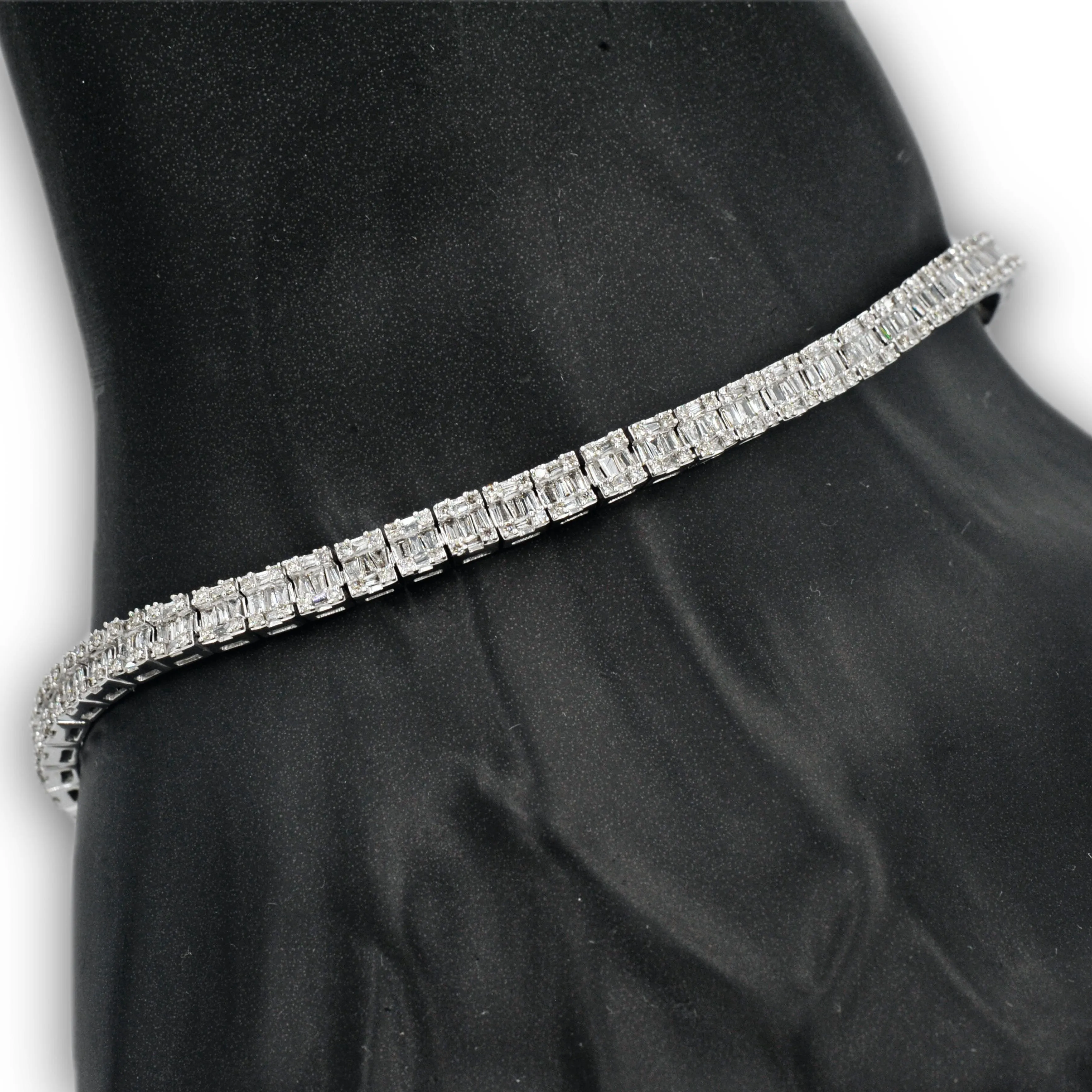 10k Gold and 4.13cttw Diamonds Square Block Baguette and Round Tennis Bracelet.