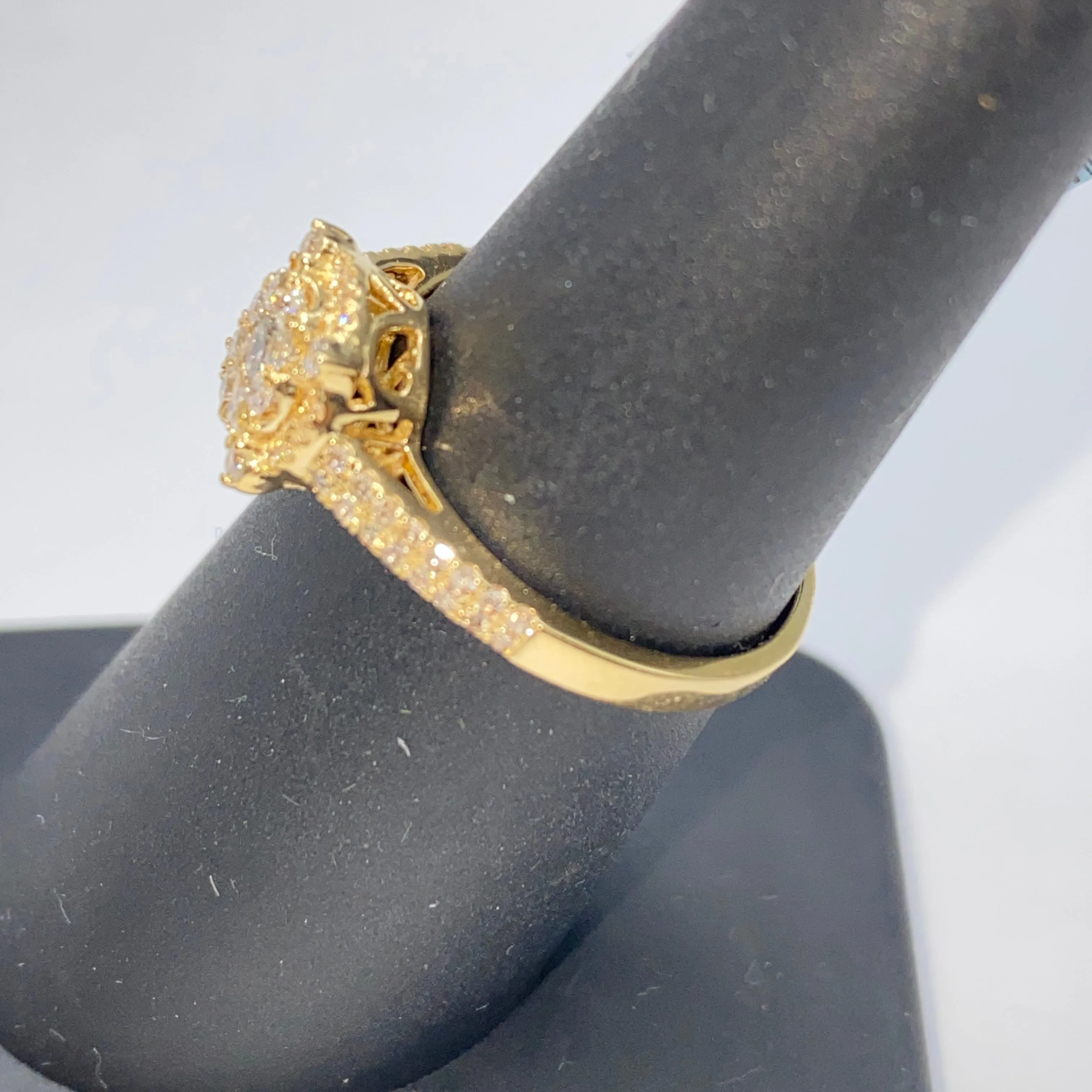 14K Brilliant Circle Diamond Engagement Ring