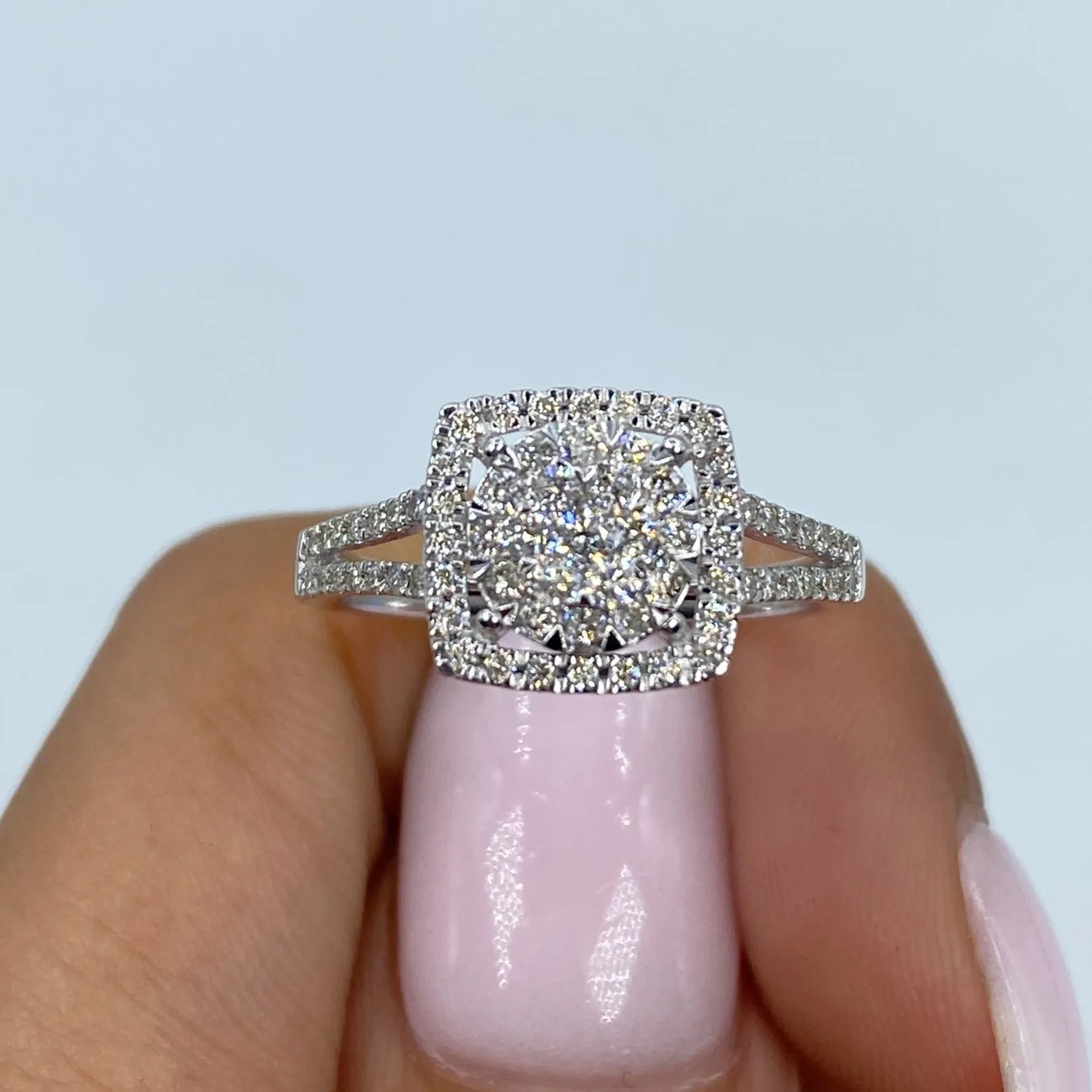 14K Circle Square Halo Diamond Ring