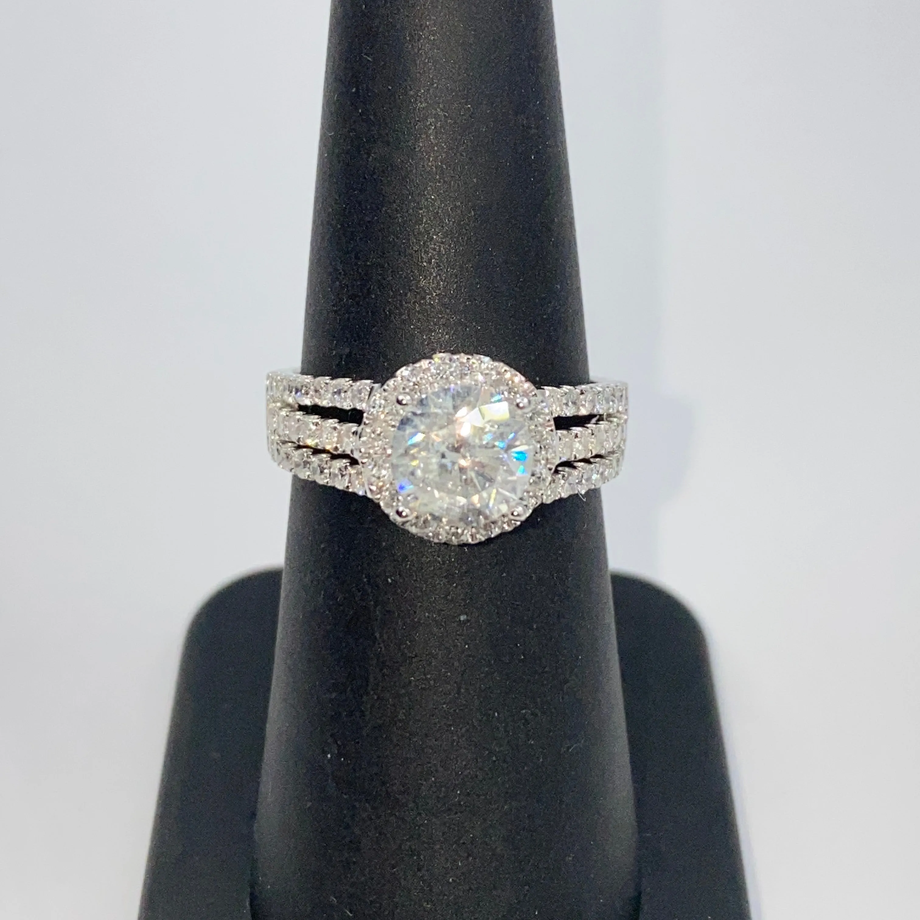 14K Dyanne Diamond Engagement Ring