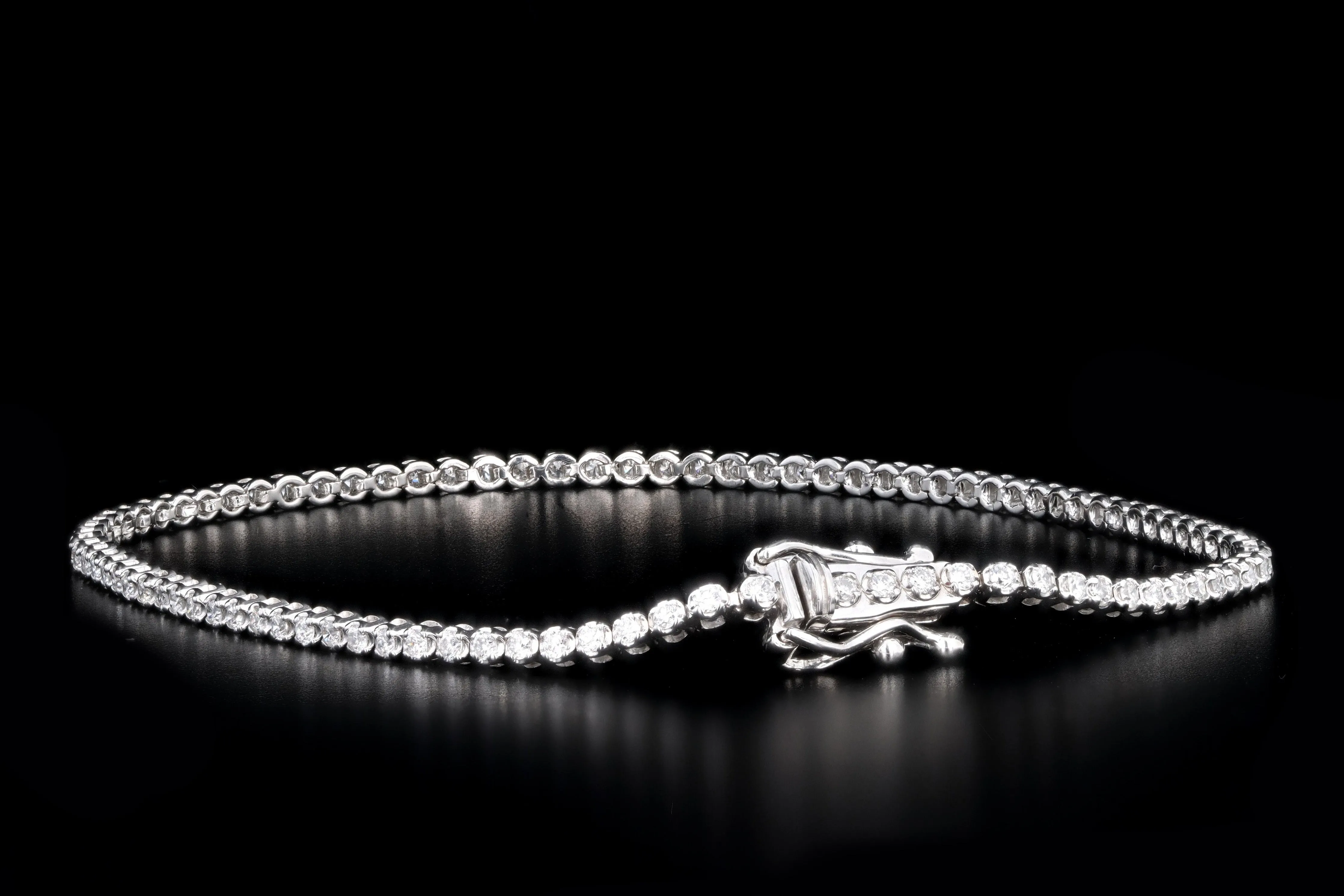 14K Gold 1 Carat Total Weight Round Brilliant Cut Diamond Tennis Bracelet