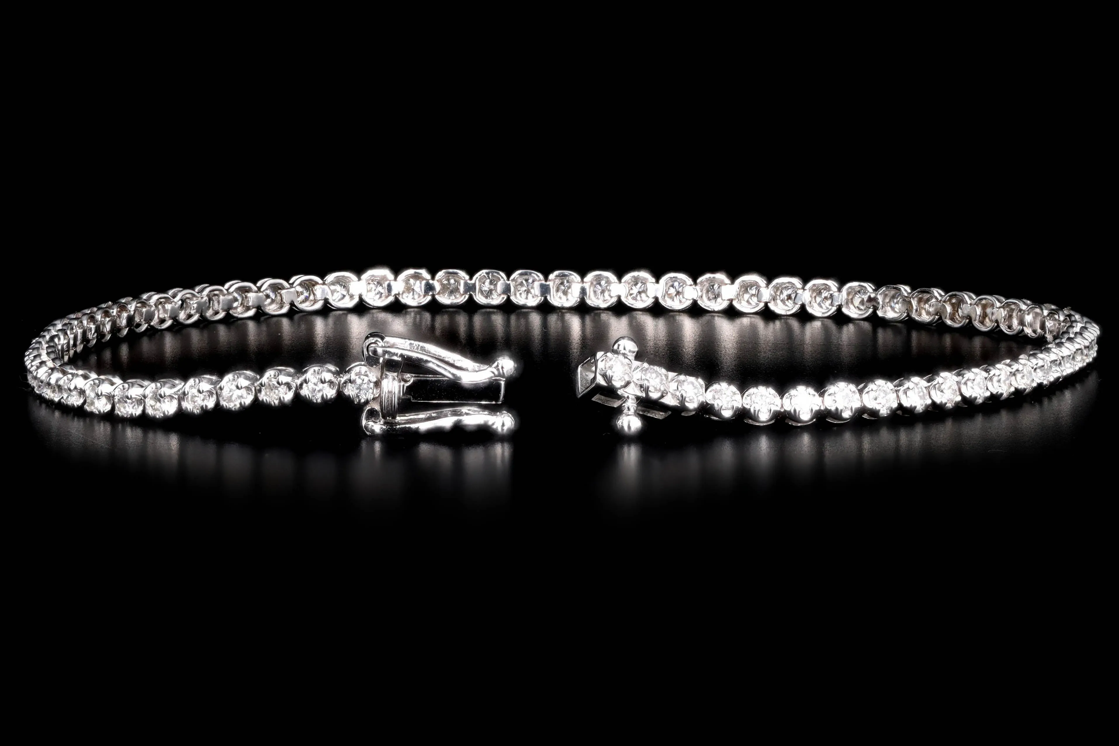 14K White Gold 1.44 Carat Total Weight Round Brilliant Diamond Tennis Bracelet