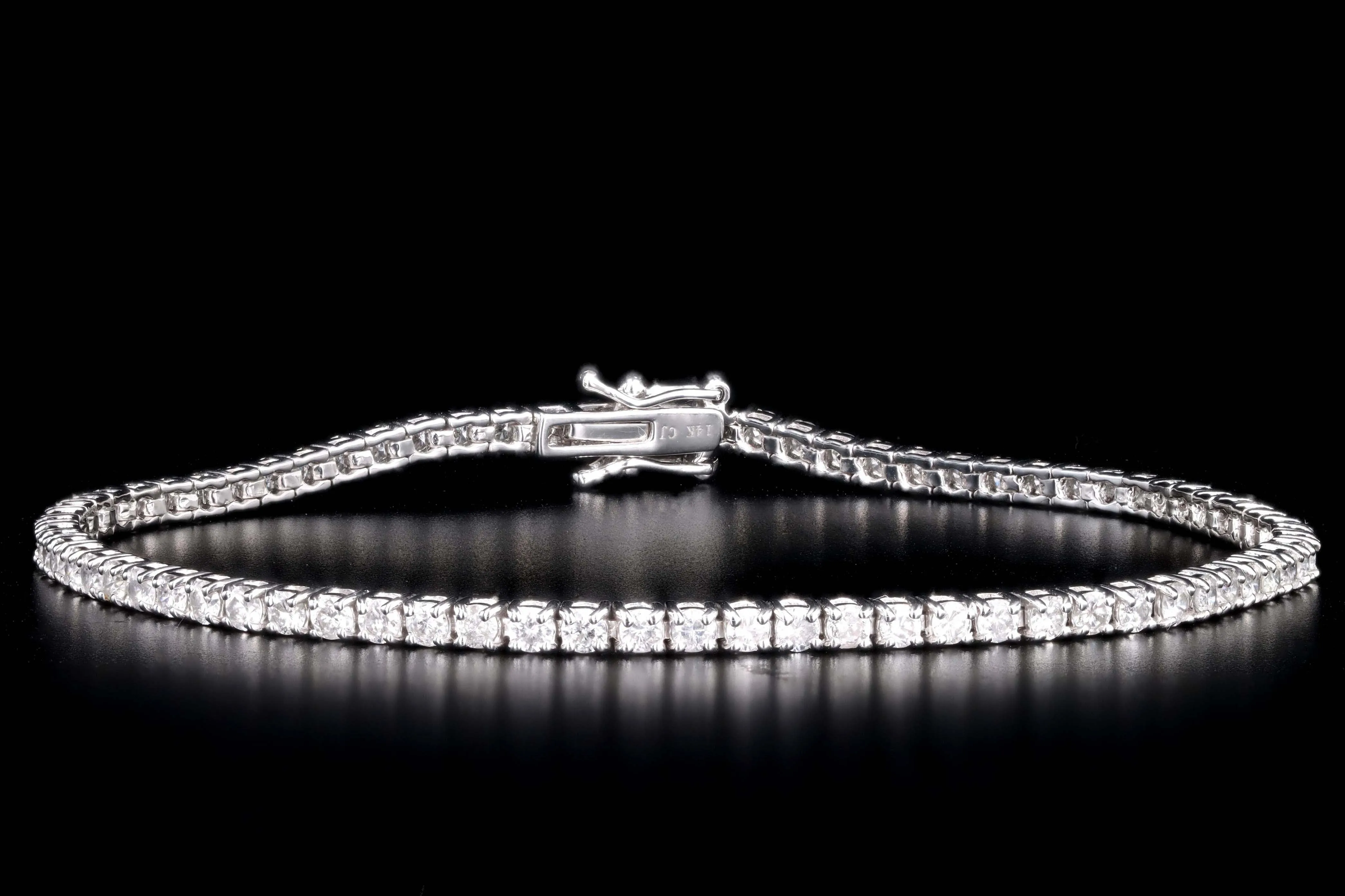 14K White Gold 1.50 Carat Total Weight Round Brilliant Cut Diamond Tennis Bracelet