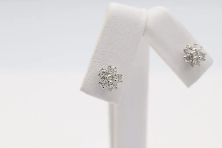 14k White Gold Diamond Earrings