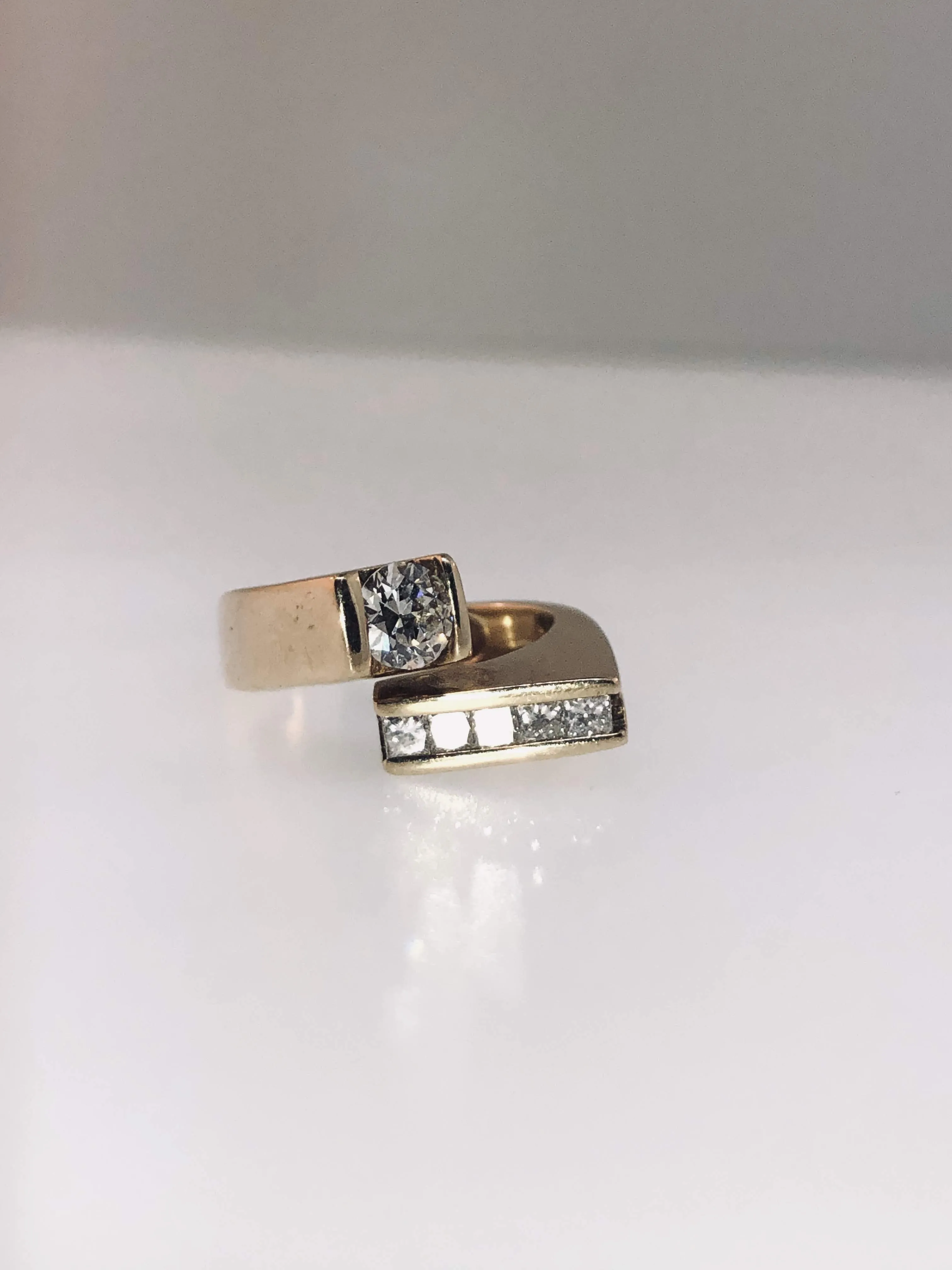 14K White Gold Diamond Ring