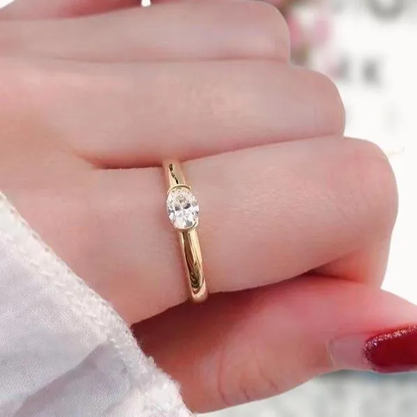 14k Yellow Gold VVS1 Oval Cut Diamond Engagement Ring