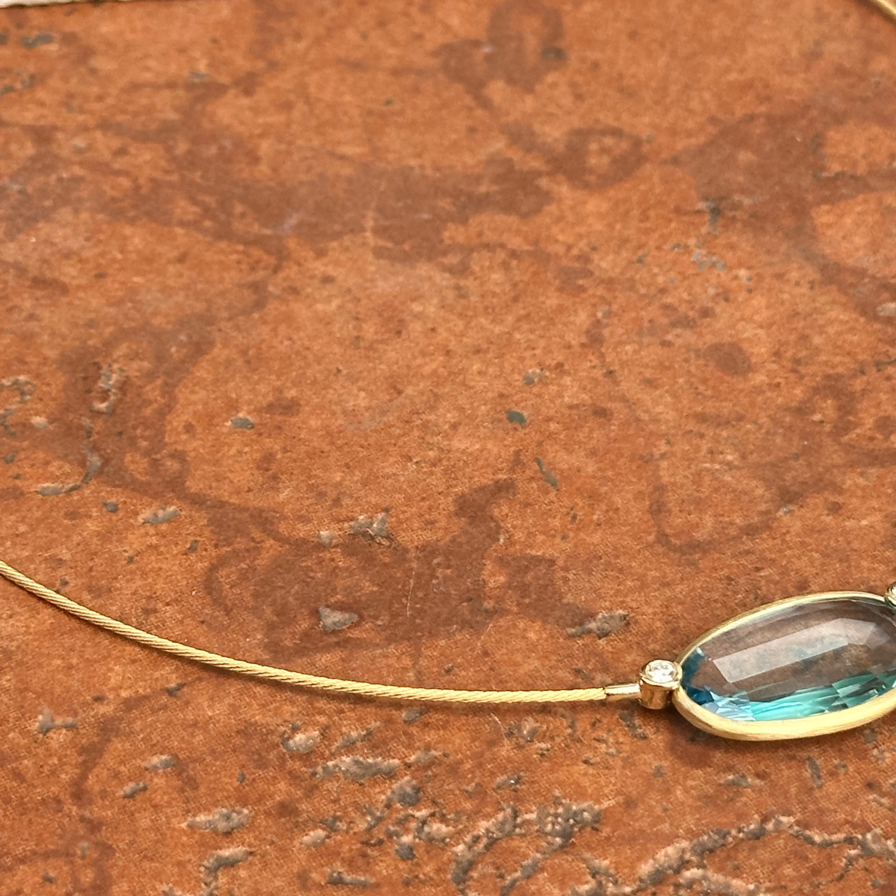 14KT Yellow Gold Bezel Blue Topaz   Diamond Collar Necklace