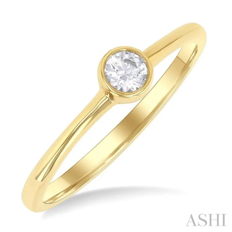 1/6 ctw Petite Bezel Set Round Cut Diamond Fashion Ring in 10K Yellow Gold