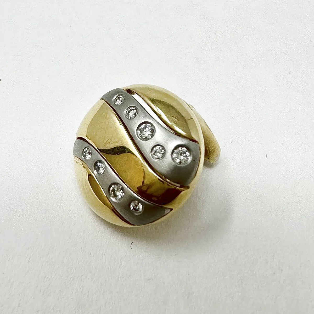 18K Gold and Platinum Earclips with 18 Diamonds
