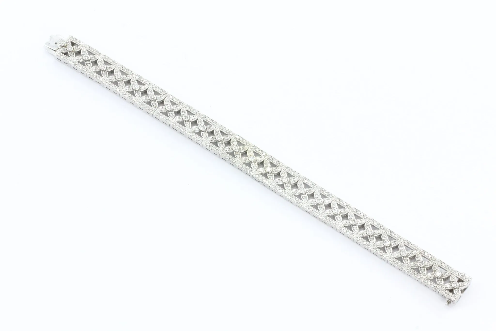 18K White Gold 4 CTTW Diamond Tennis Bracelet