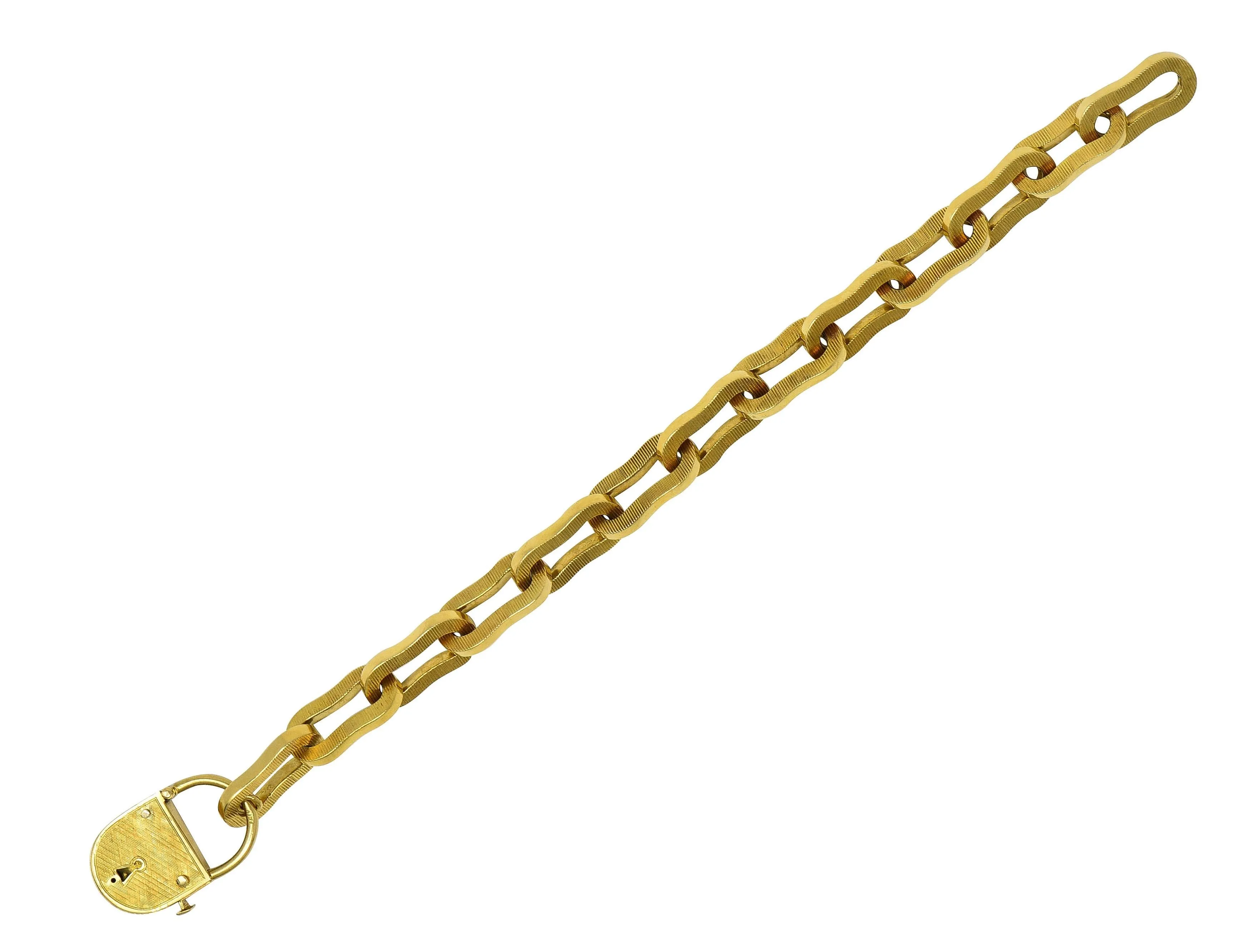 1960's Victorian Revival 18 Karat Yellow Gold Vintage Padlock Fancy Link Bracelet
