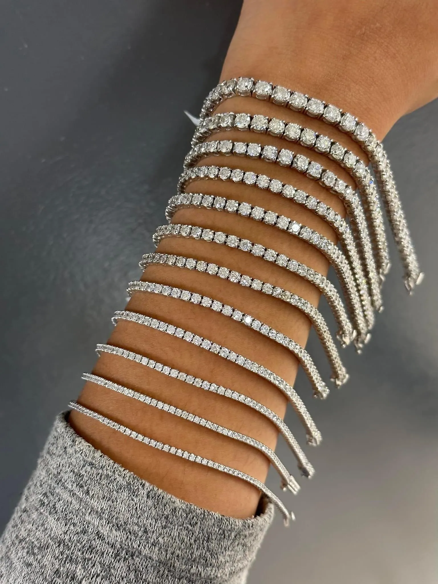 2 Carat 14k Gold Moissanite Tennis Bracelet
