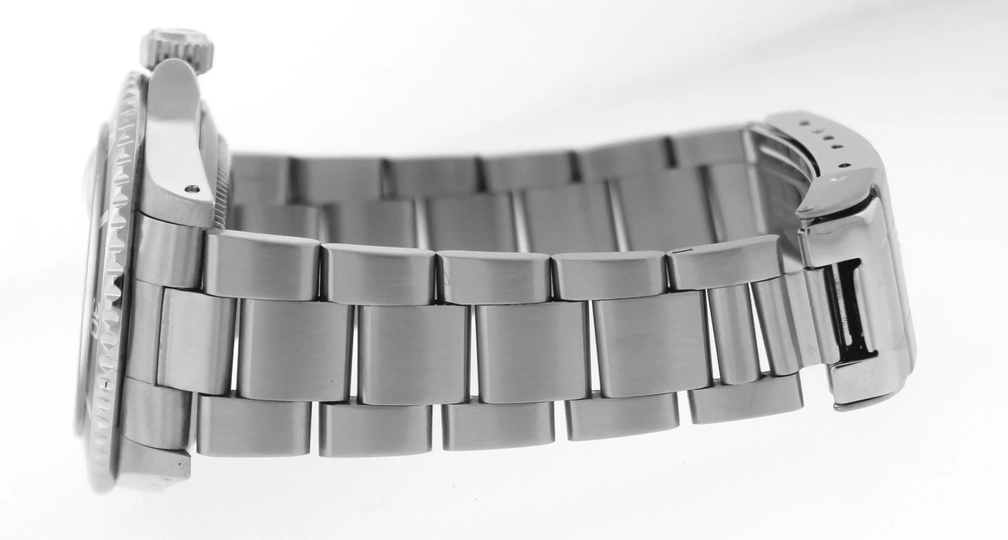 2000 Rolex Submariner Date U SERIAL 16610 SWISS ONLY Stainless 40mm Dive Watch