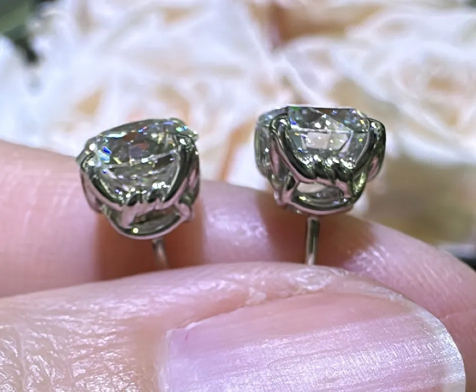 2.34ct tw Perfect Match Round Brilliant-cut IGI certified Lab Diamond Stud Earrings