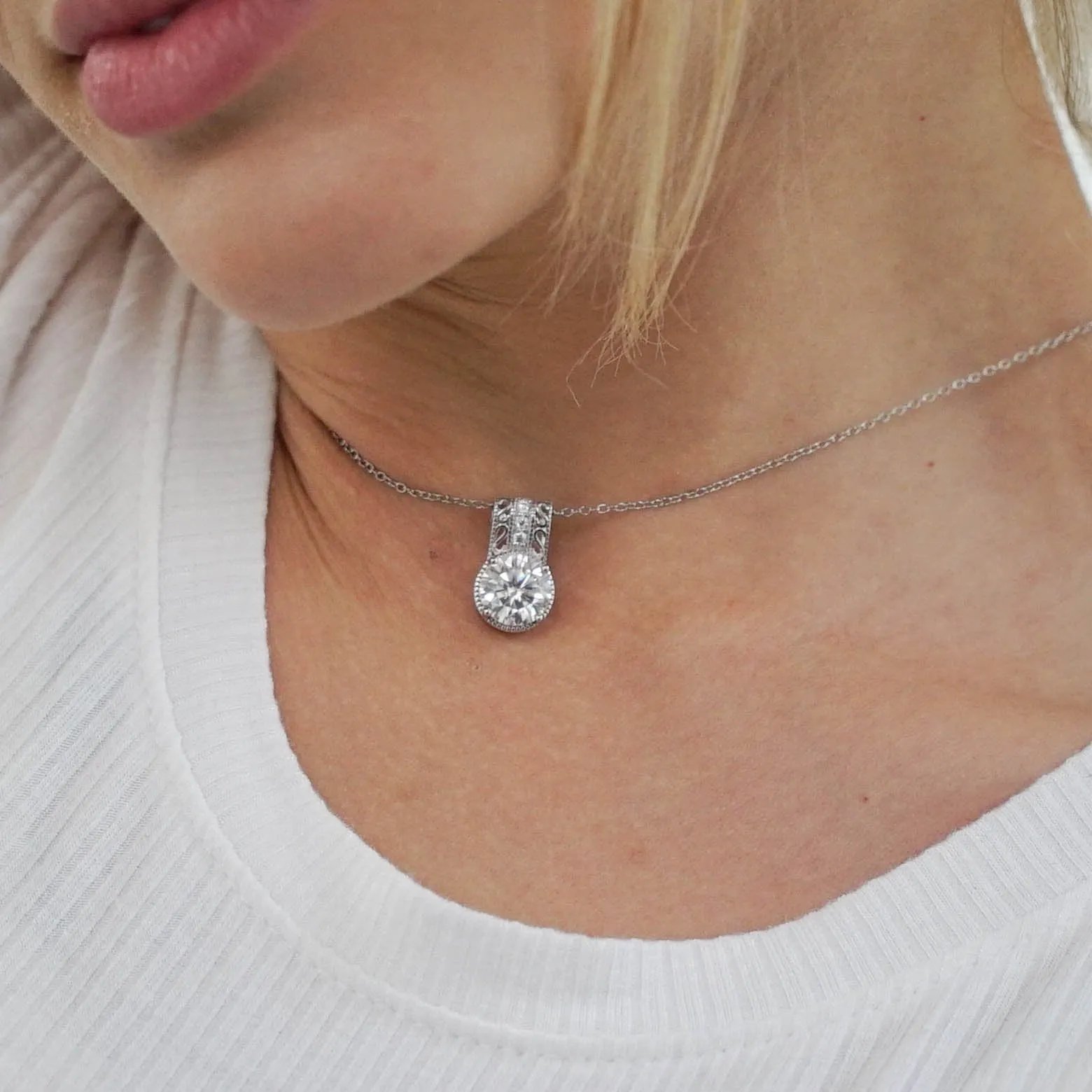 2.81 d.e.w cts Laryssa Moissanite Necklace