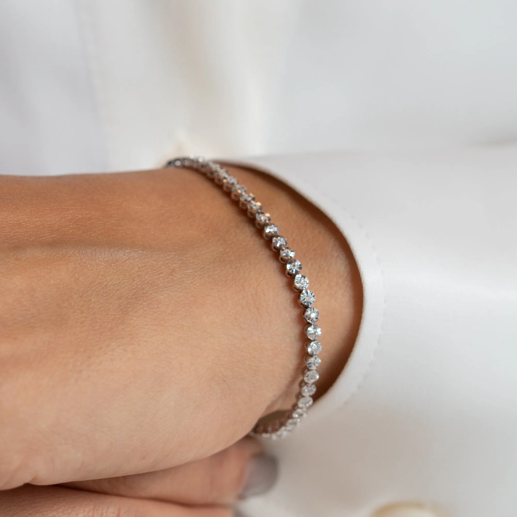 8K White Gold Tennis Bracelet