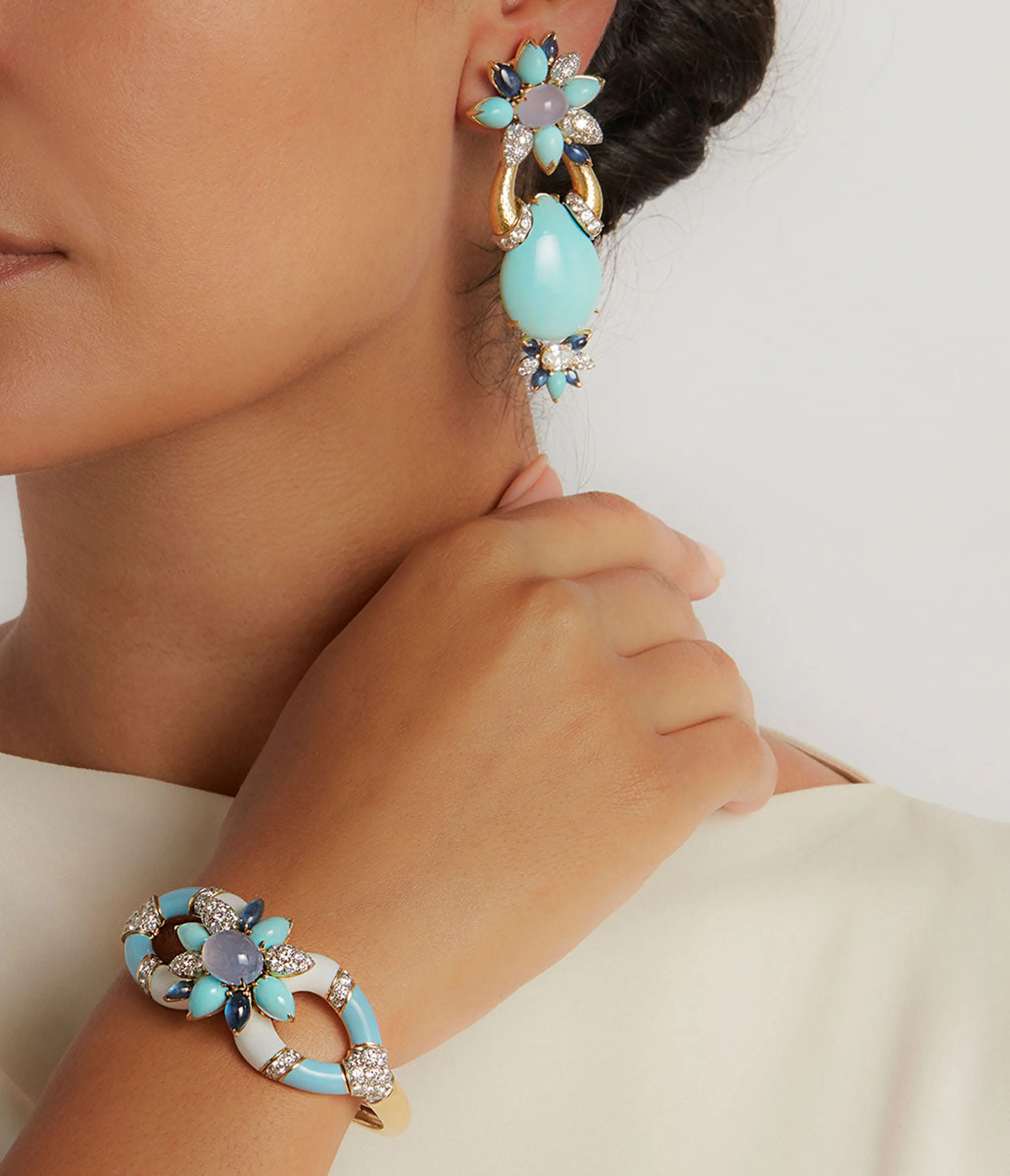 Asheville Earrings, Hammered 18K Gold, Turquoise, Diamonds