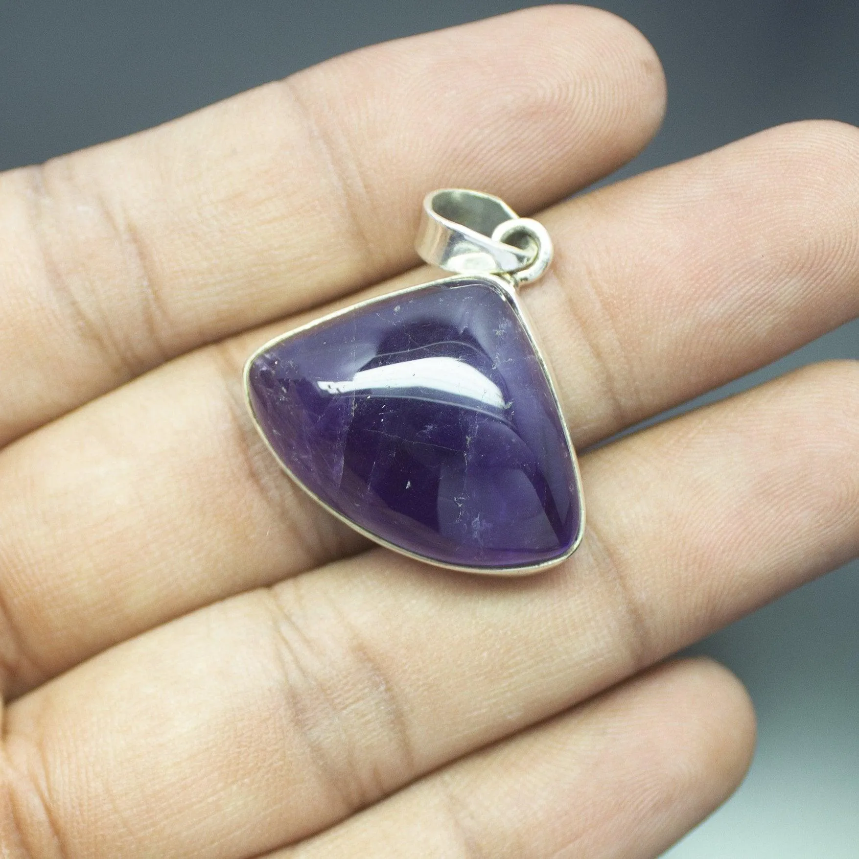 Christmas Gift,  10g, Totally Handmade Natural Purple Amethyst Trillion Shape 925 Sterling Silver Pendant