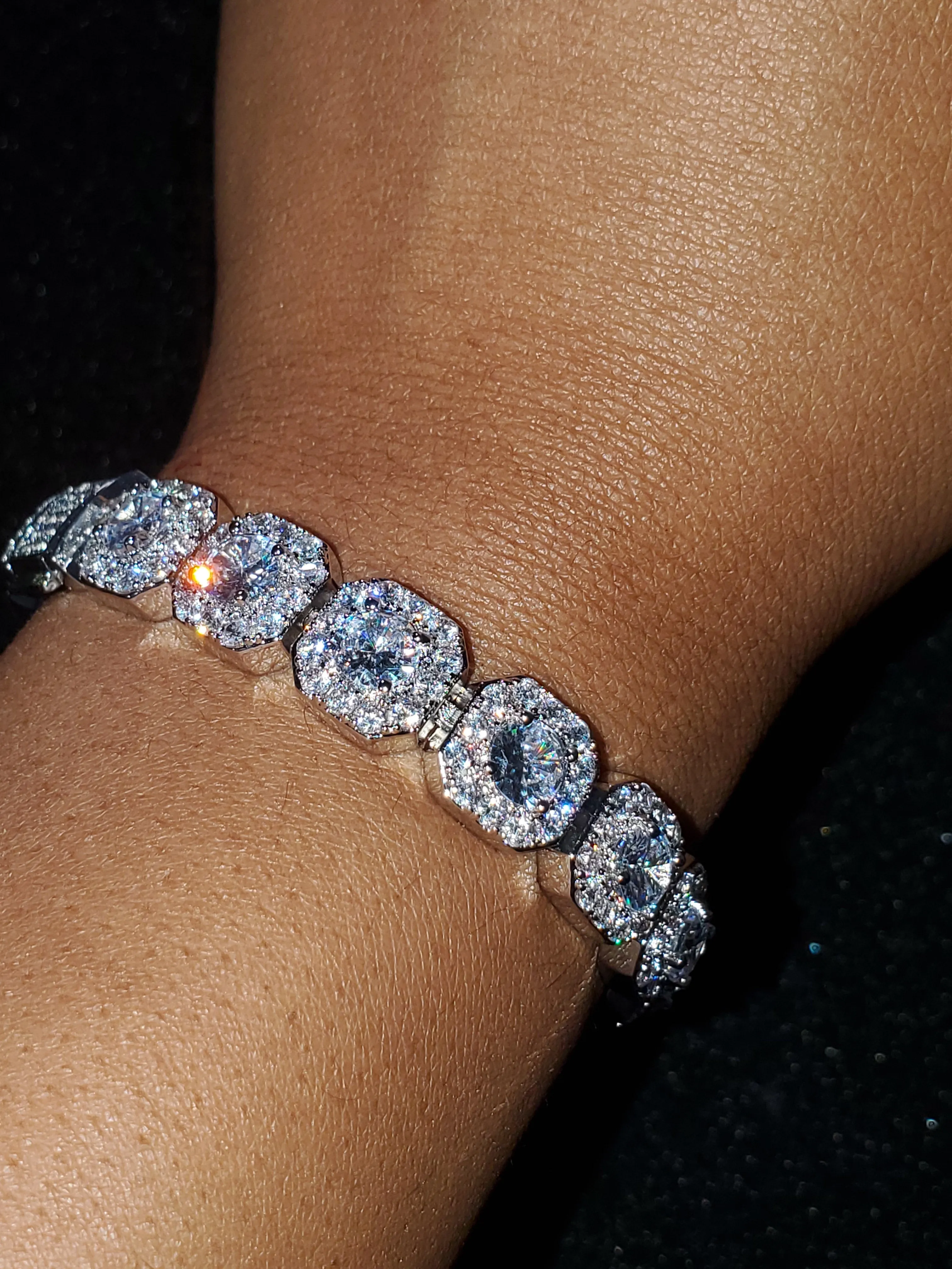 CLUSTER BRACELET