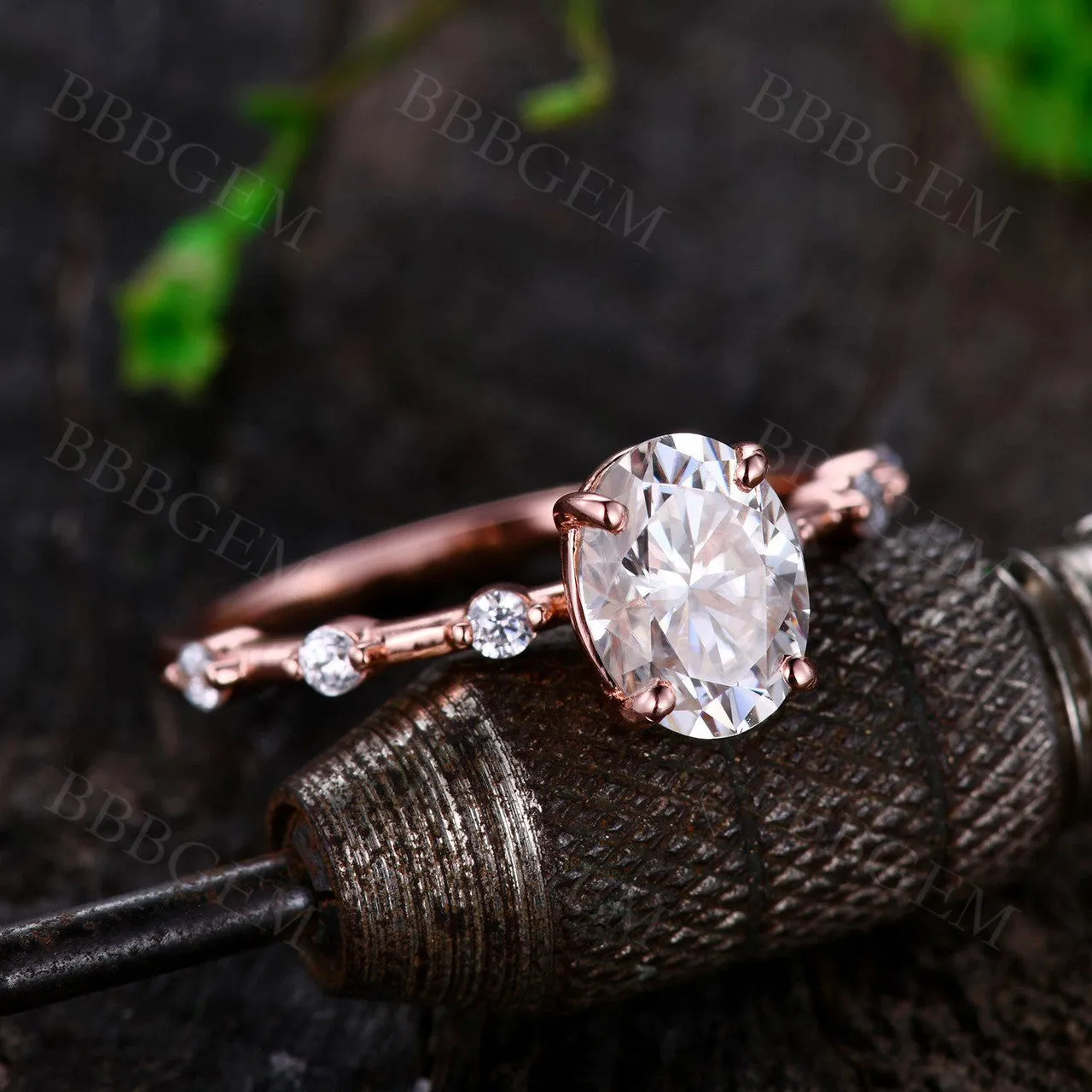Dainty 1.5 Carat Oval Cut Moissanite Engagement Ring Solid Rose Gold Moissanite Wedding Band