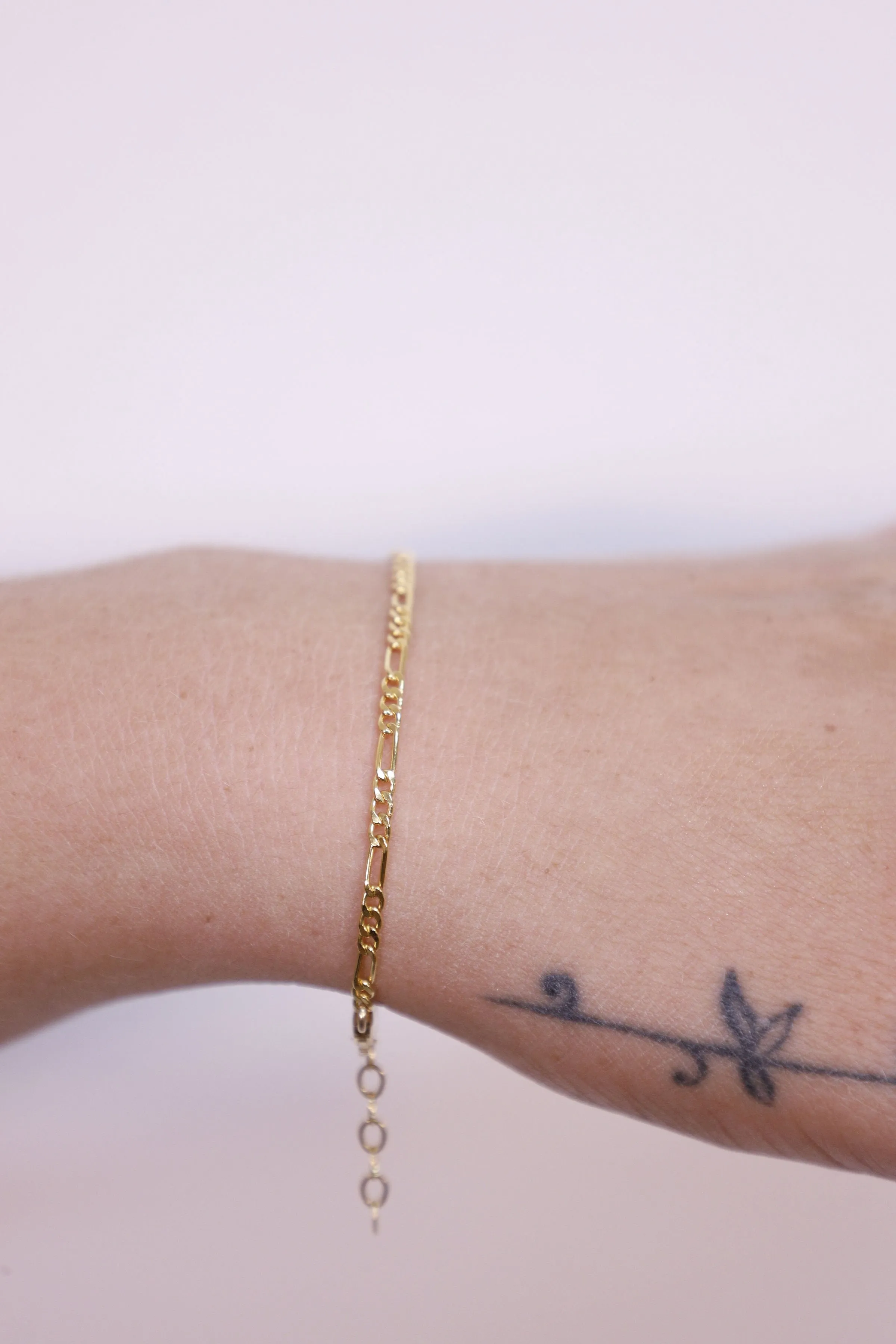 Dainty Figaro Chain Bracelet