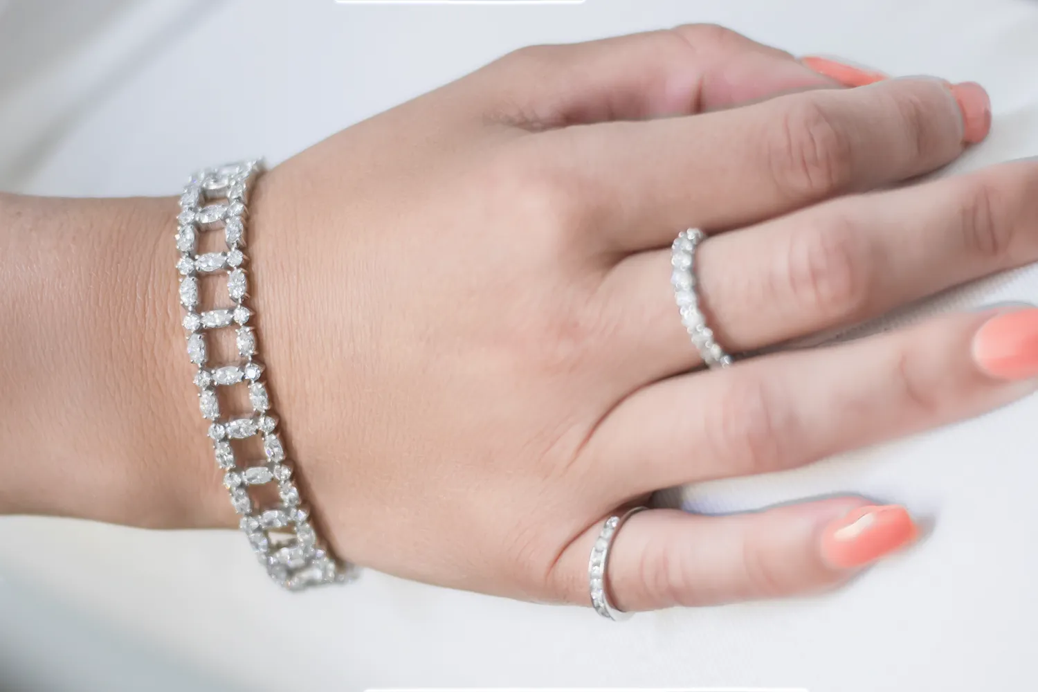 Diamond Tennis Bracelet - 14K White Gold - 10.61ct.