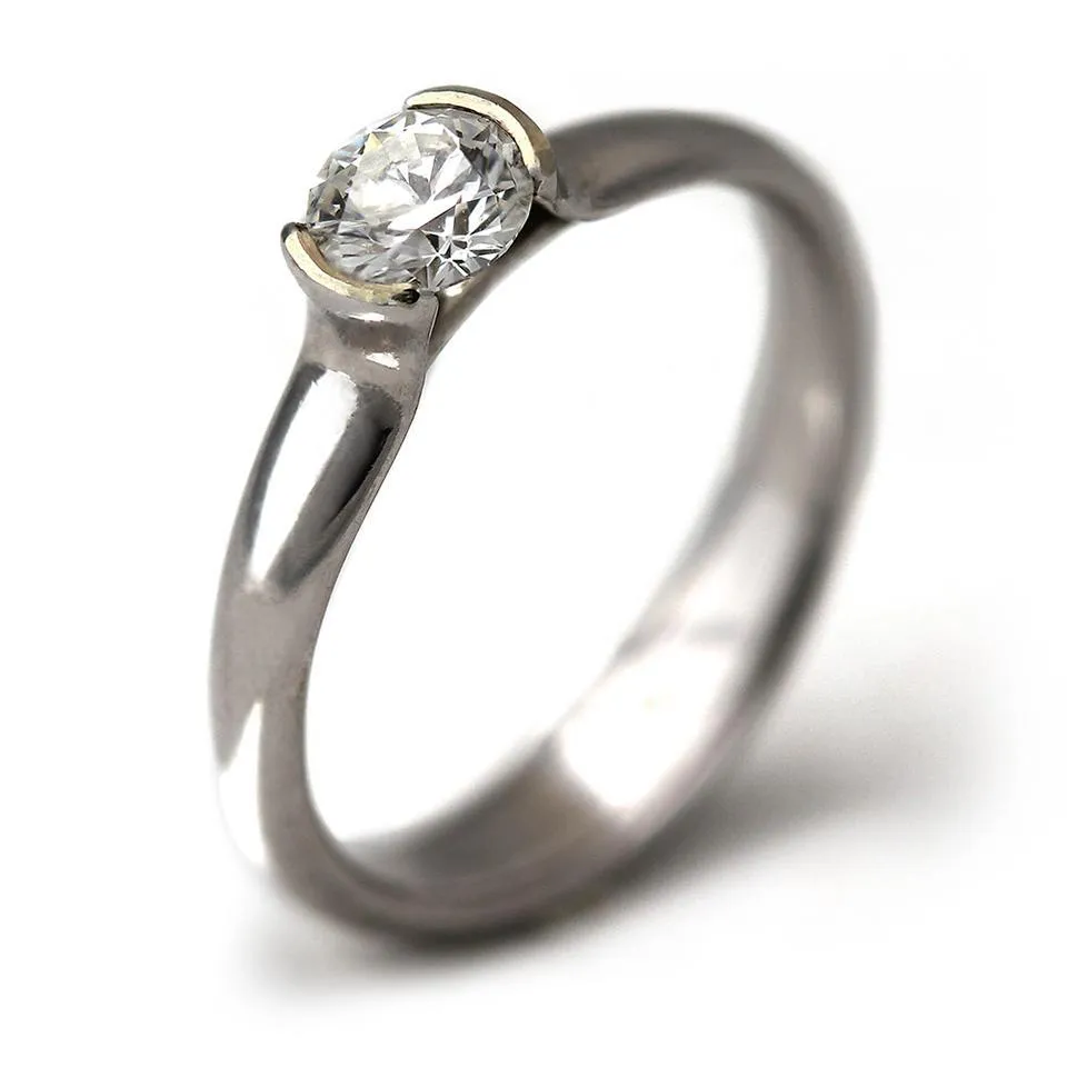 Engraved promise rings for her - Diamond ring