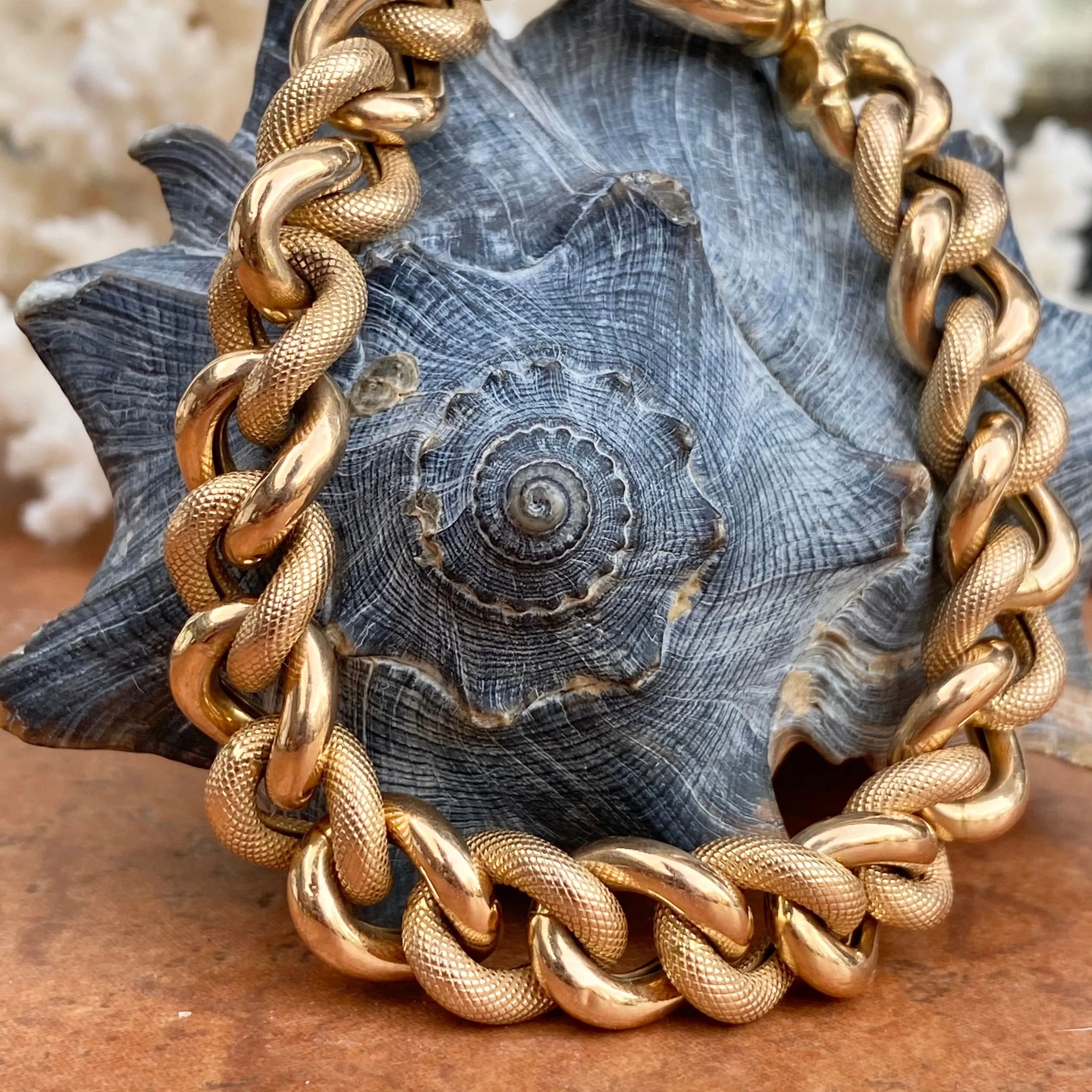 Estate 14KT Yellow Gold Textured Chunky Link Chain Bracelet
