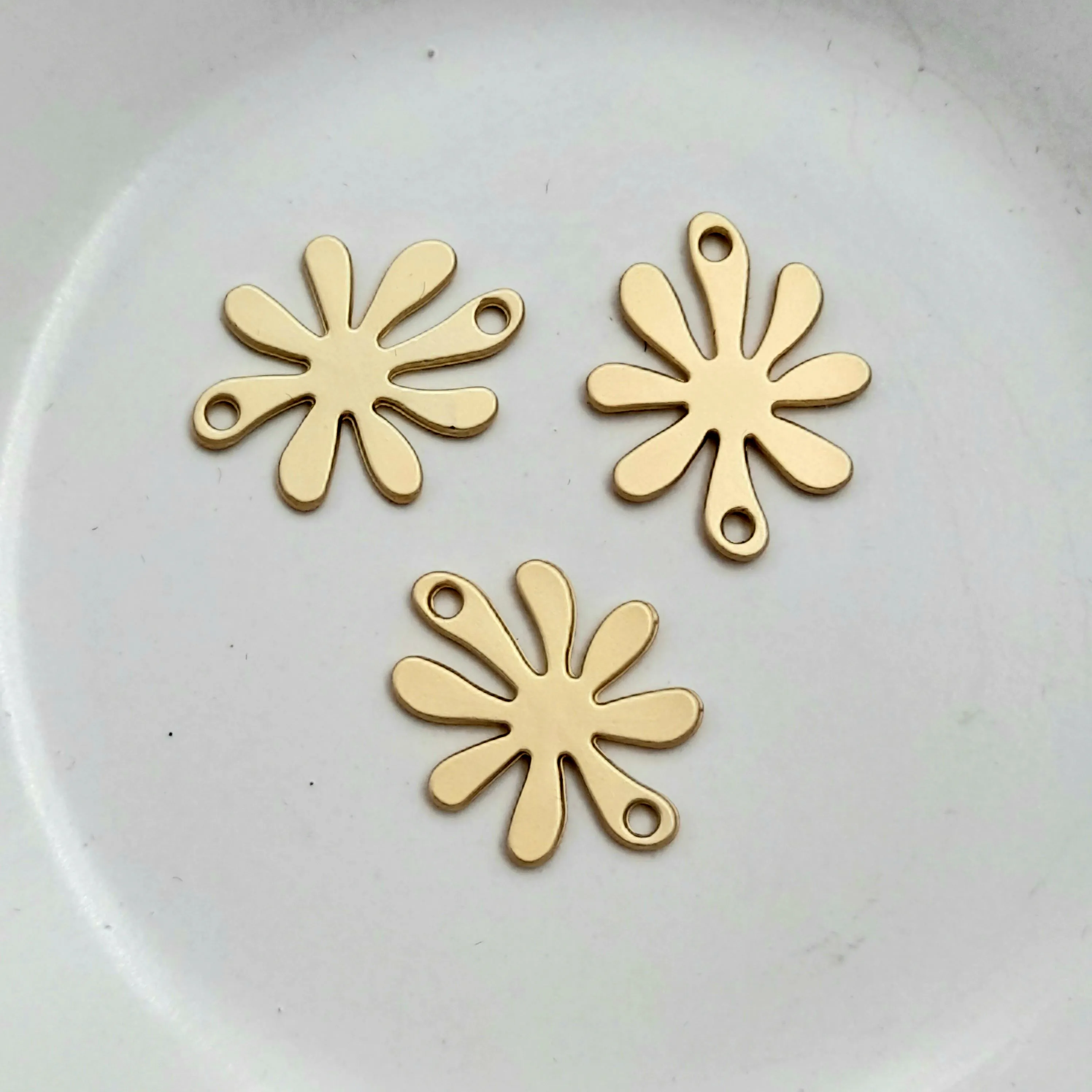 Findings - Flower Link Semi Matte Gold