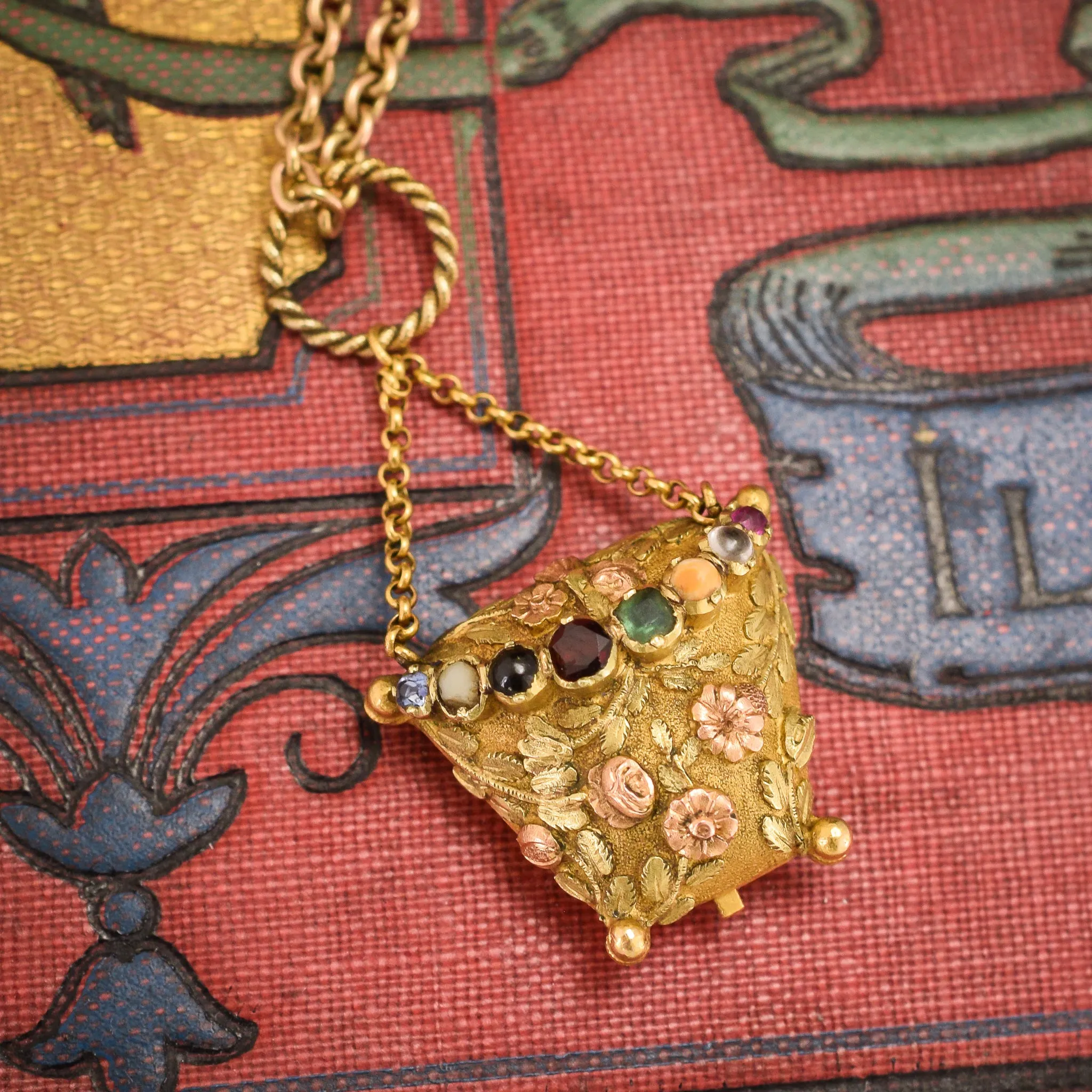 Georgian Acrostic SOUVENIR Purse Locket
