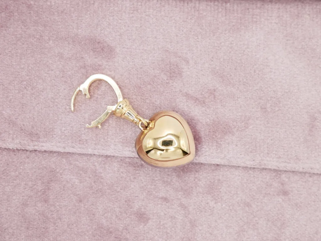 Georgian Victorian Ball Chain 5 Ct Heart Ruby Pendant in 18K Yellow Gold