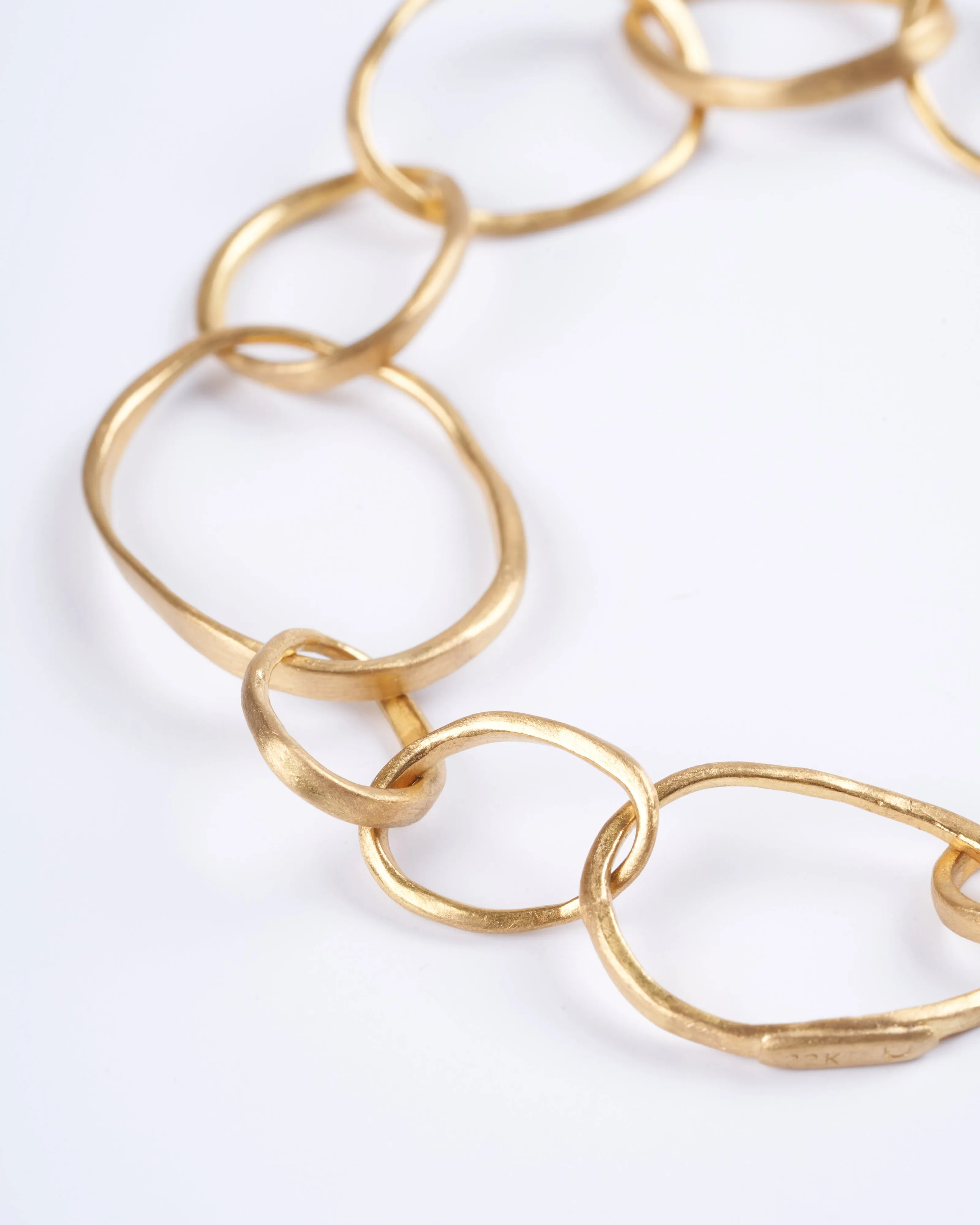 gold petal link bracelet