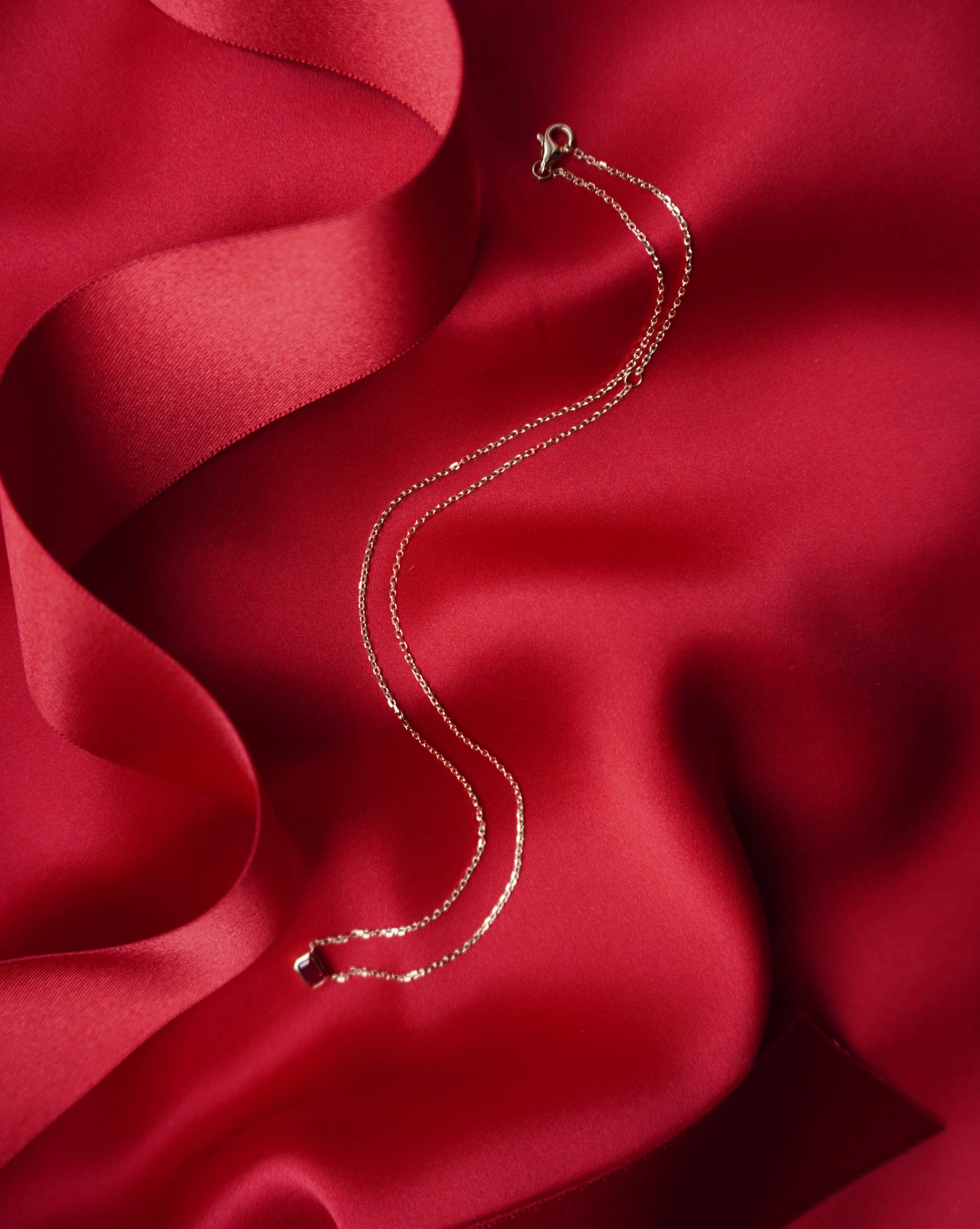 LIMITED EDITION: 18kt Solid Gold Small Ruby Necklace