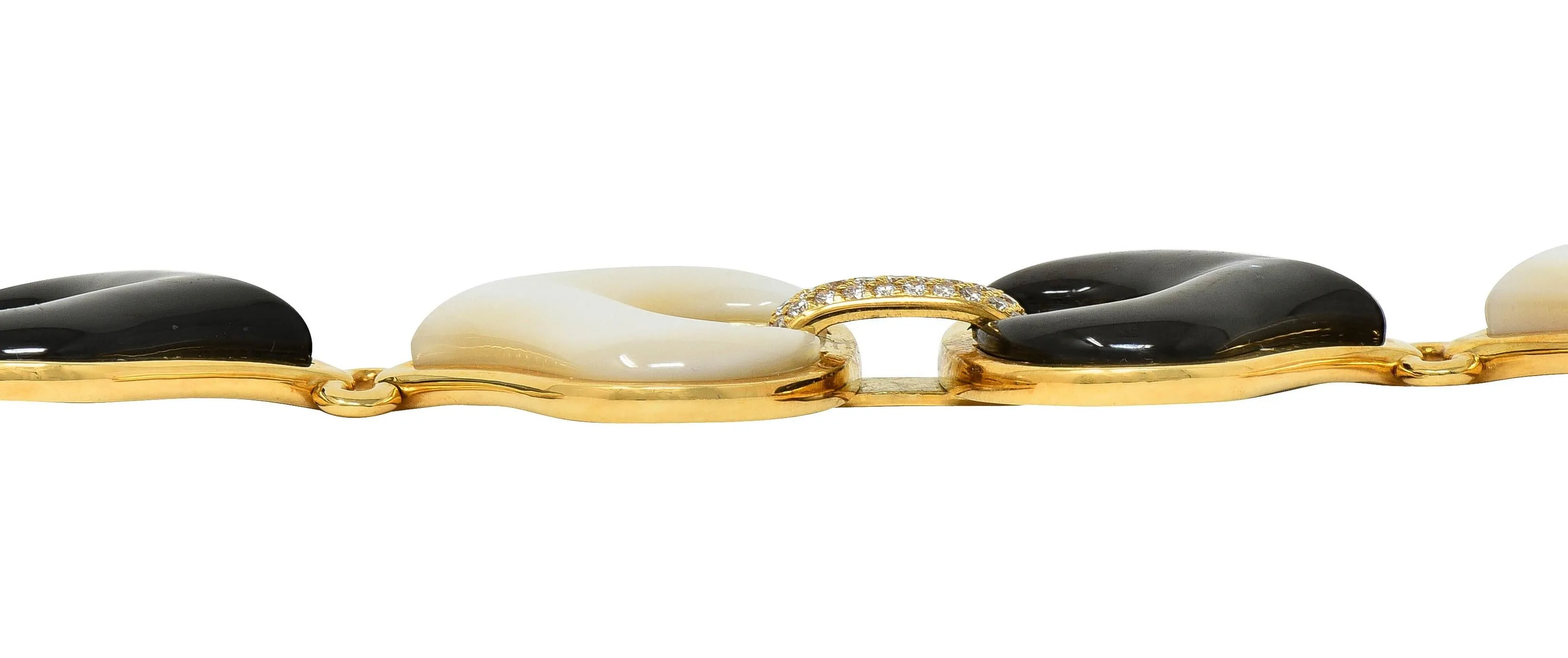 Marina B. Diamond Mother-Of-Pearl 18 Karat Yellow Gold Avita Chestnut Link Bracelet