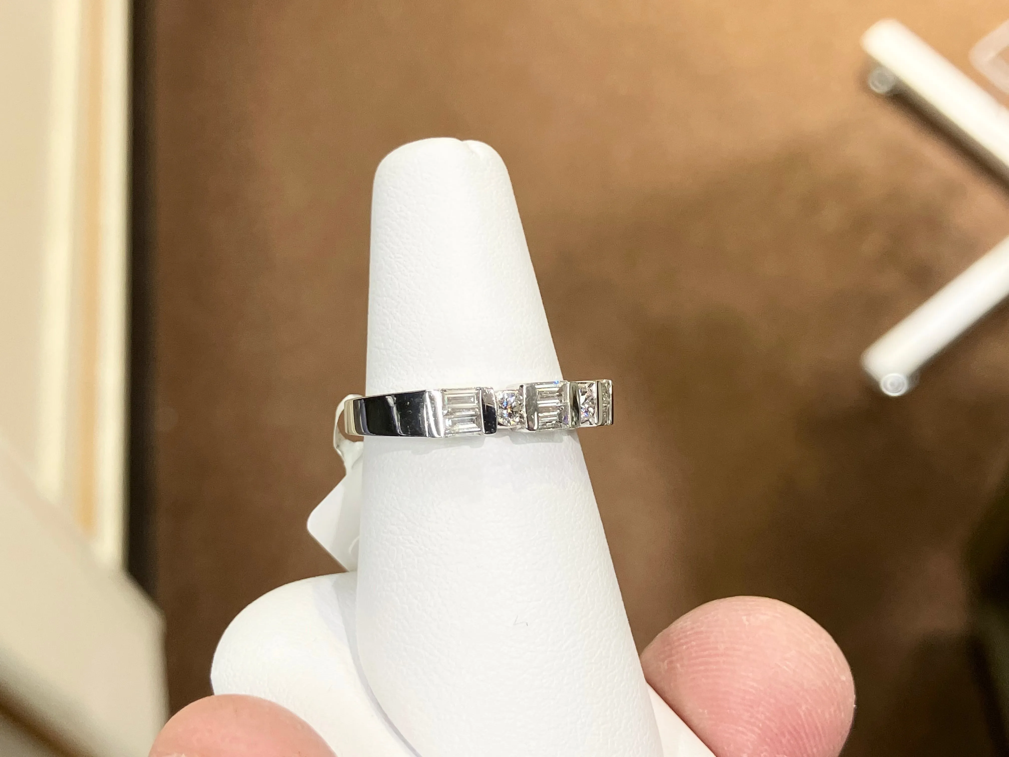 Natural Diamond 18K White Gold Wedding Ring