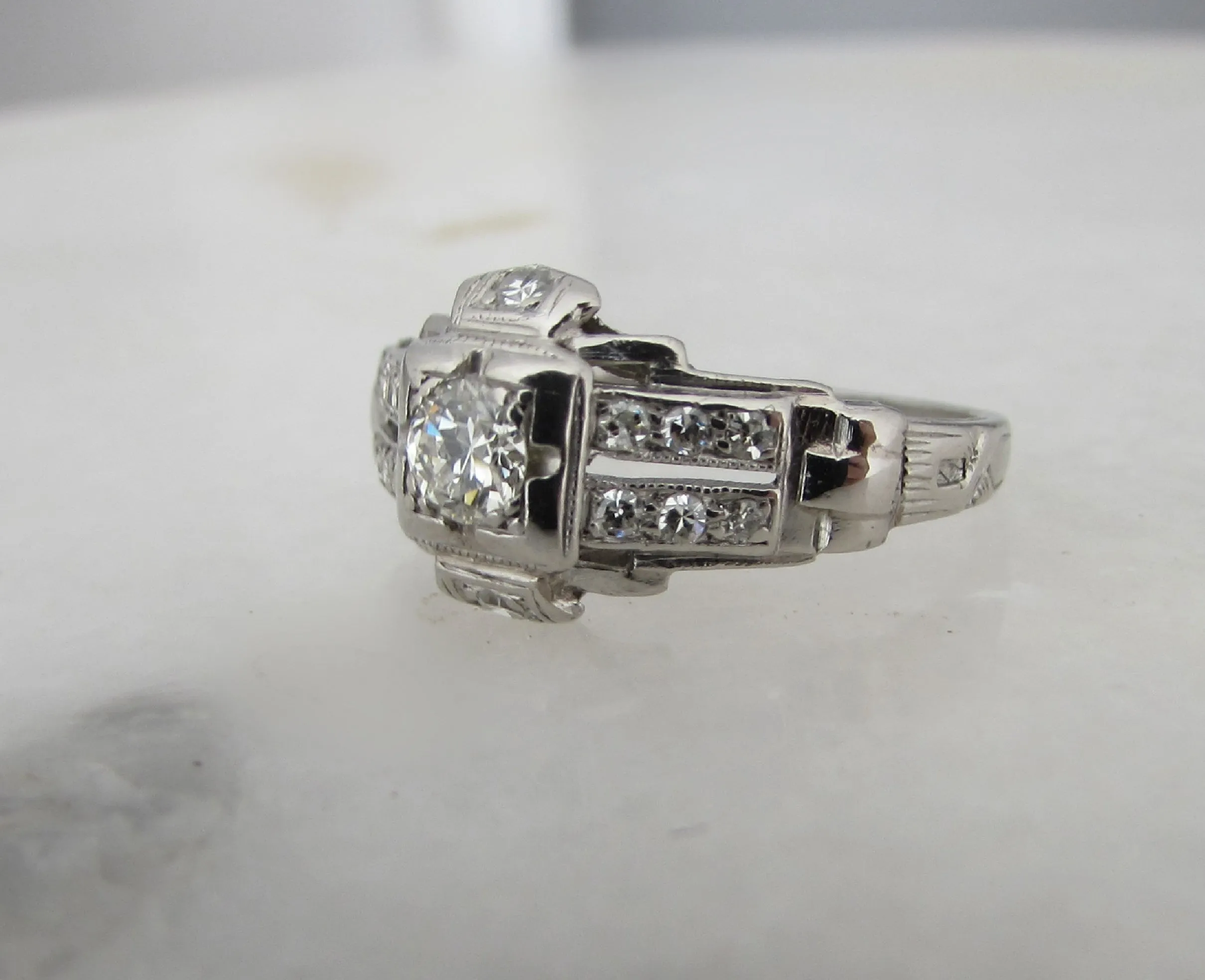 Original Art Deco diamond and platinum ring