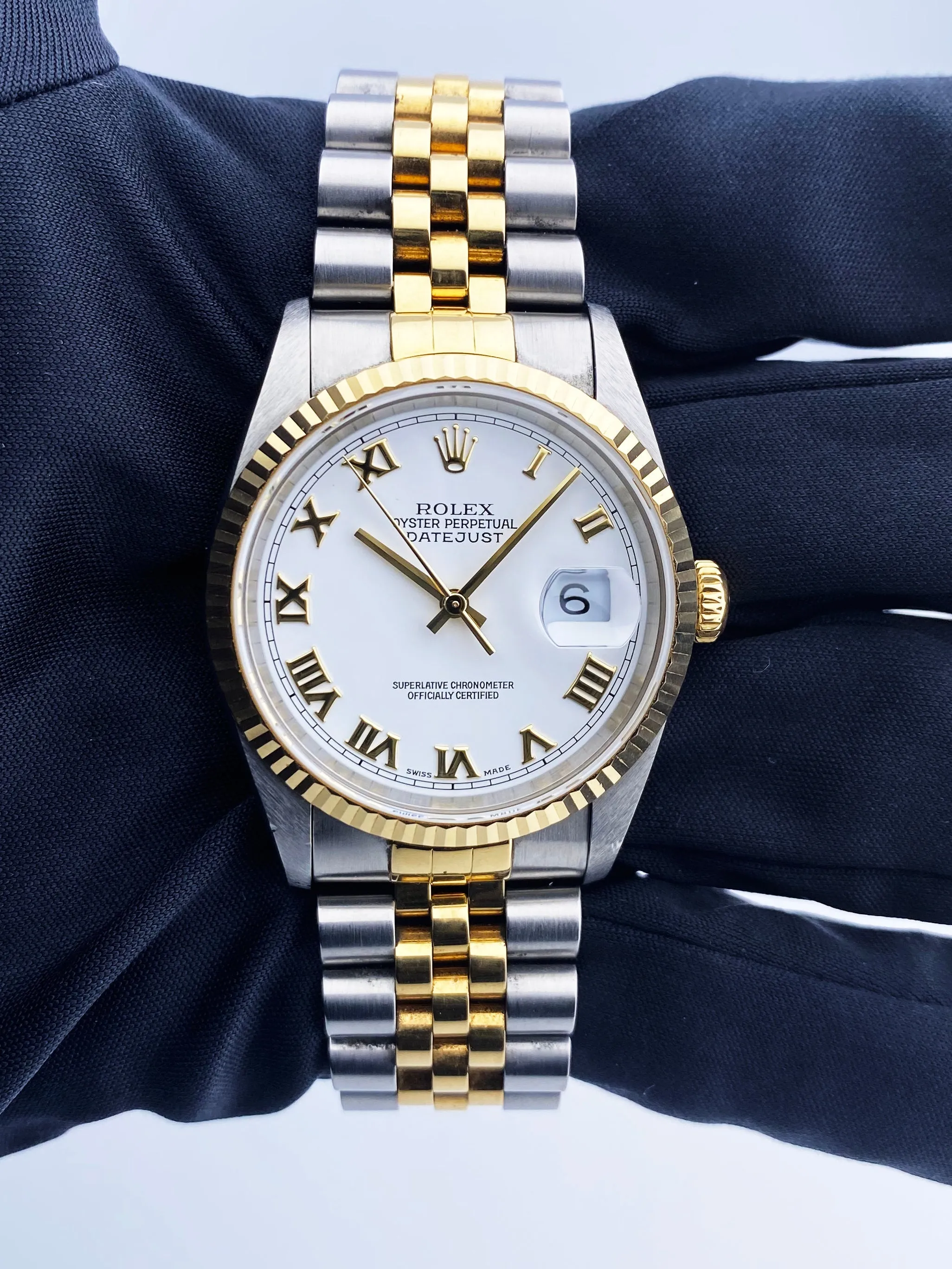 Rolex Datejust 16233 White Dial Mens Watch Box & Papers