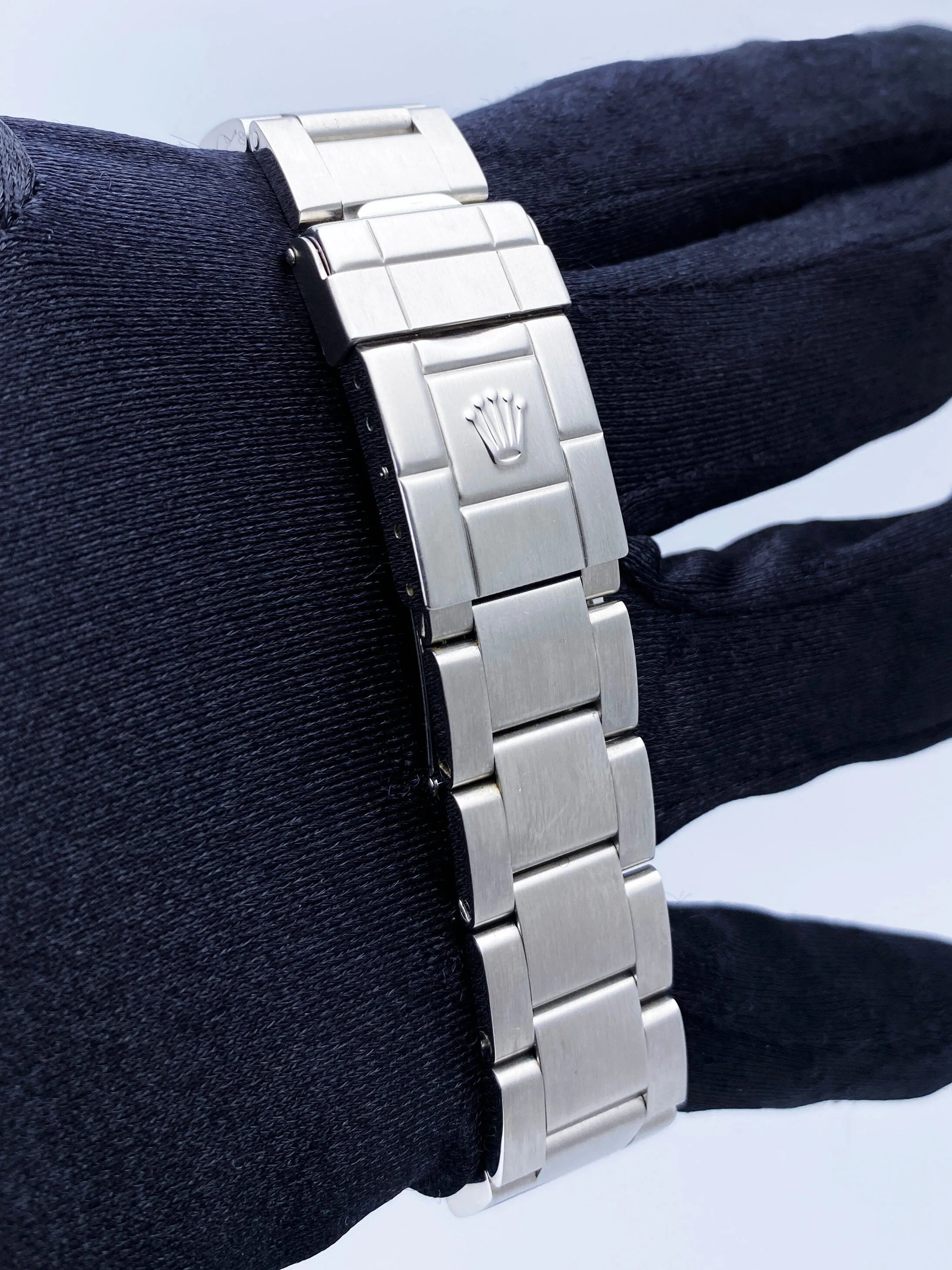 Rolex Explorer 114270 Stainless Steel Mens Watch