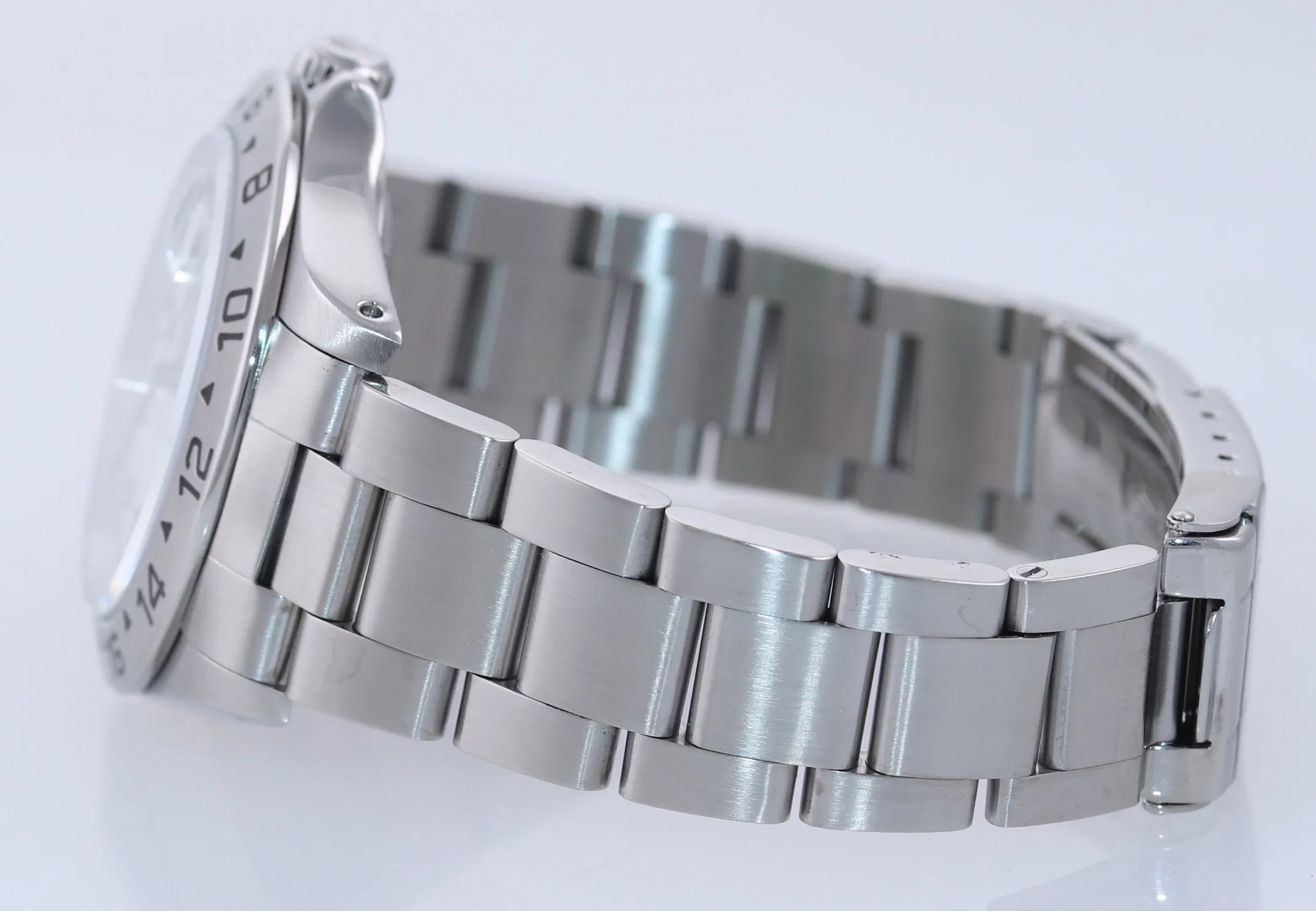 Rolex Explorer 2 16570 Steel White Dial Polar GMT 40mm Watch Box