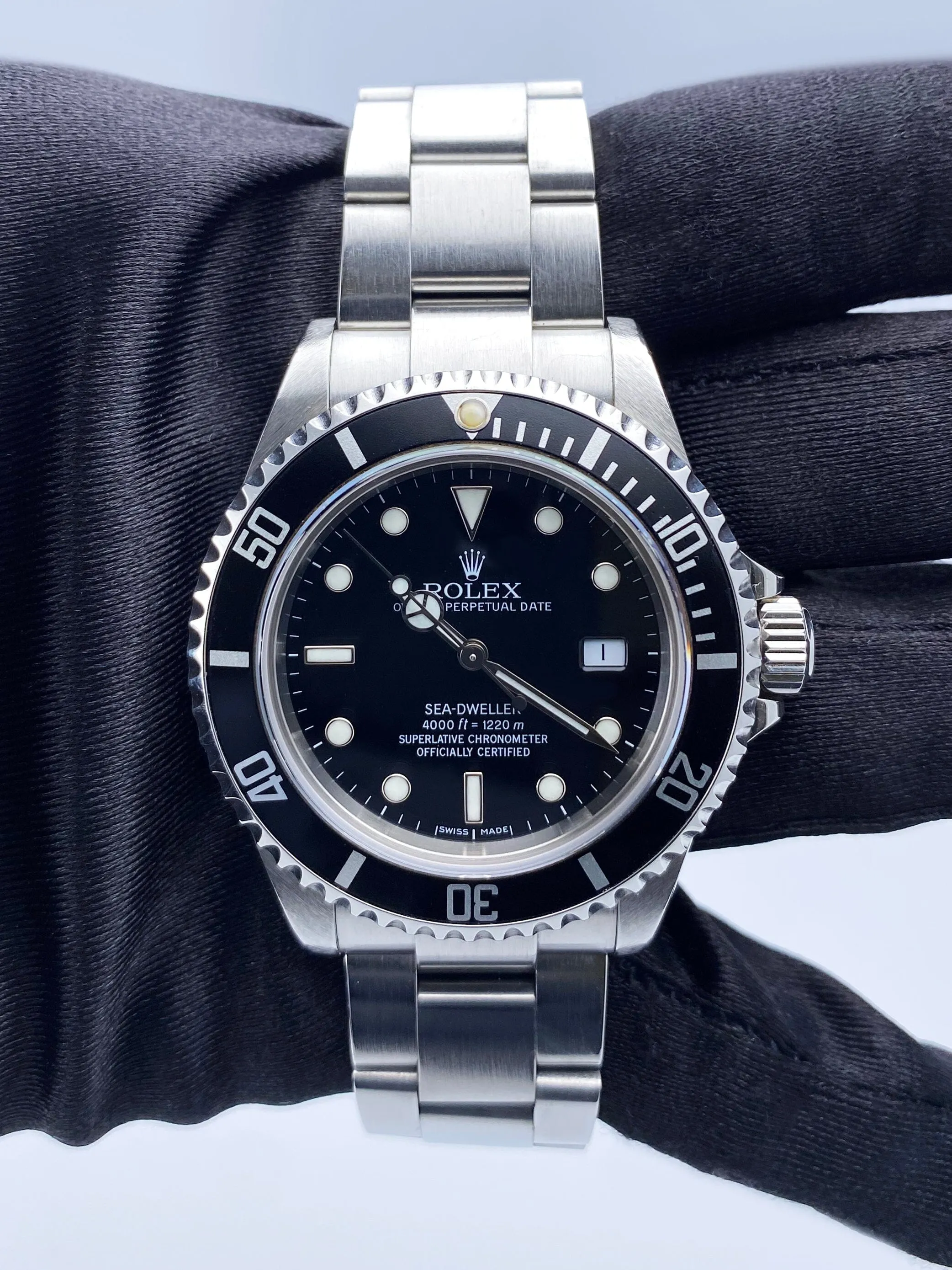 Rolex Sea Dweller 16600 Black Dial Steel Mens Watch Box Papers