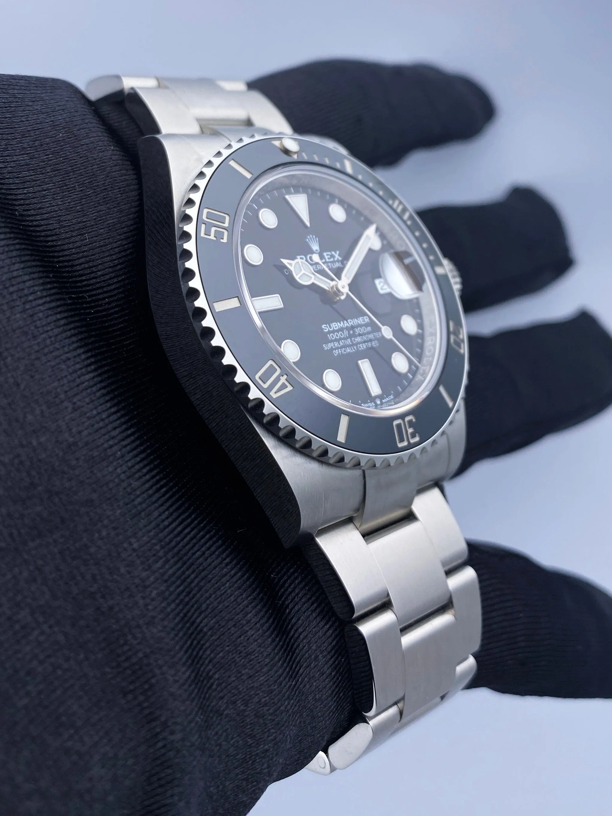Rolex Submariner 126610LN Mens Watch Box Papers