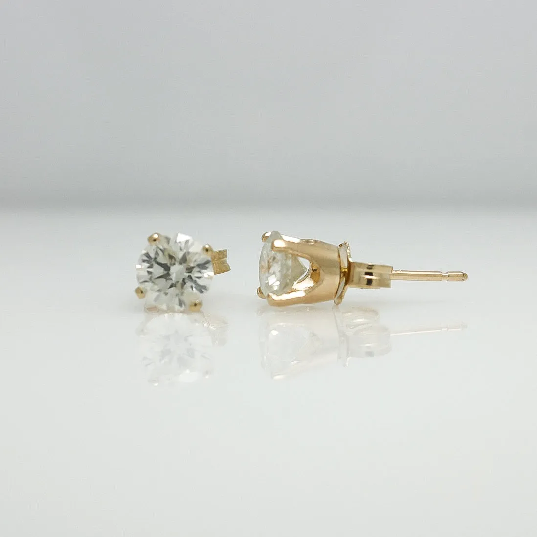 SOLITAIRE DIAMOND EARRINGS