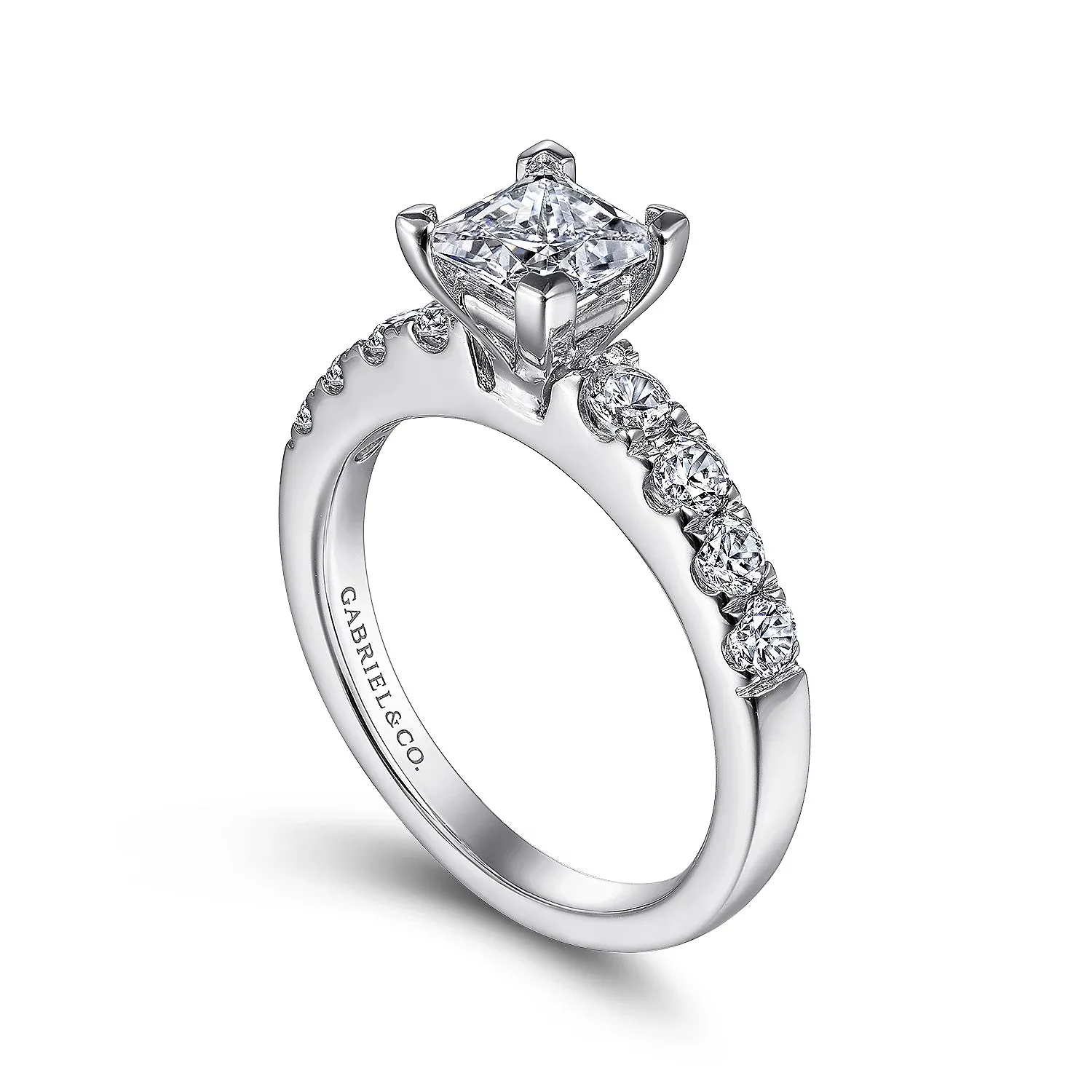 Straight Princess Cut Diamond Engagement Ring Mounting
