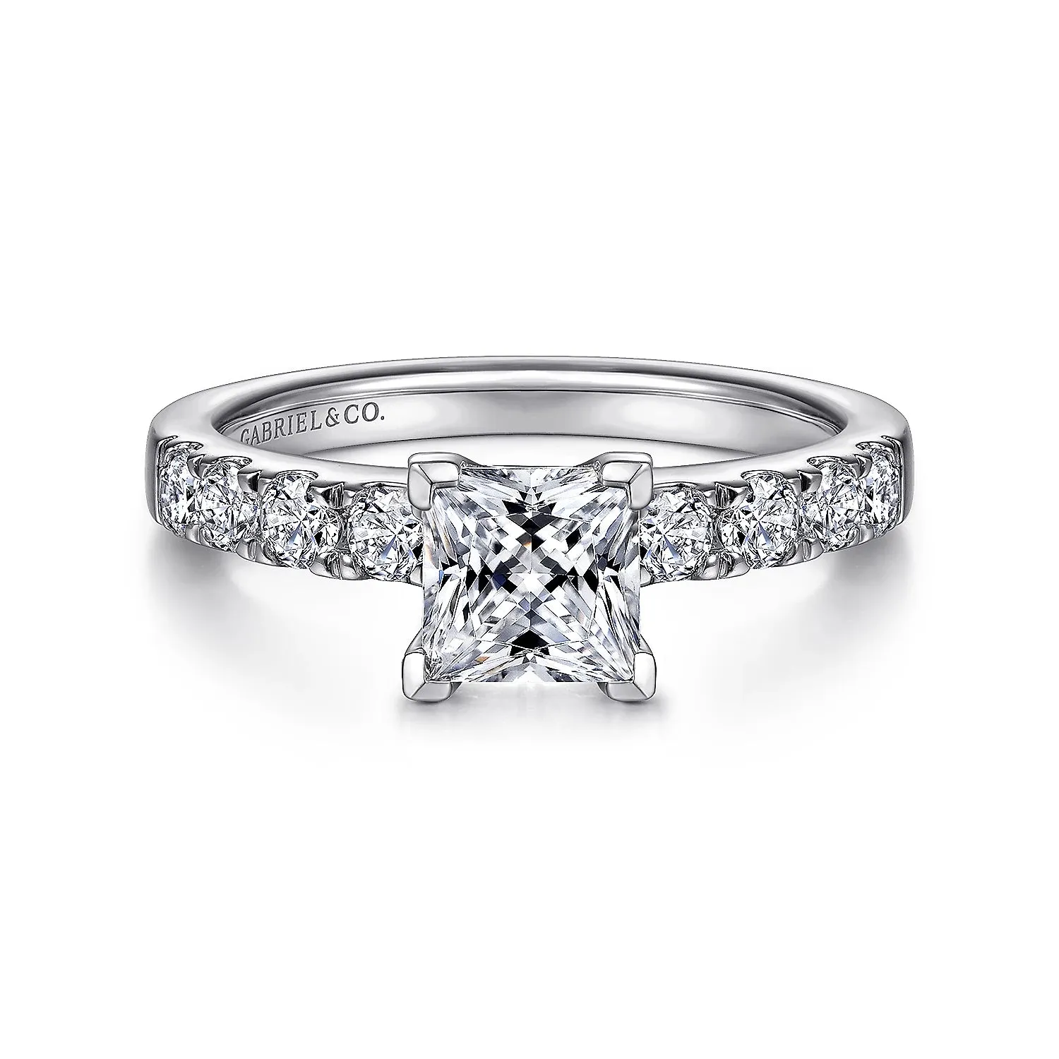 Straight Princess Cut Diamond Engagement Ring Mounting