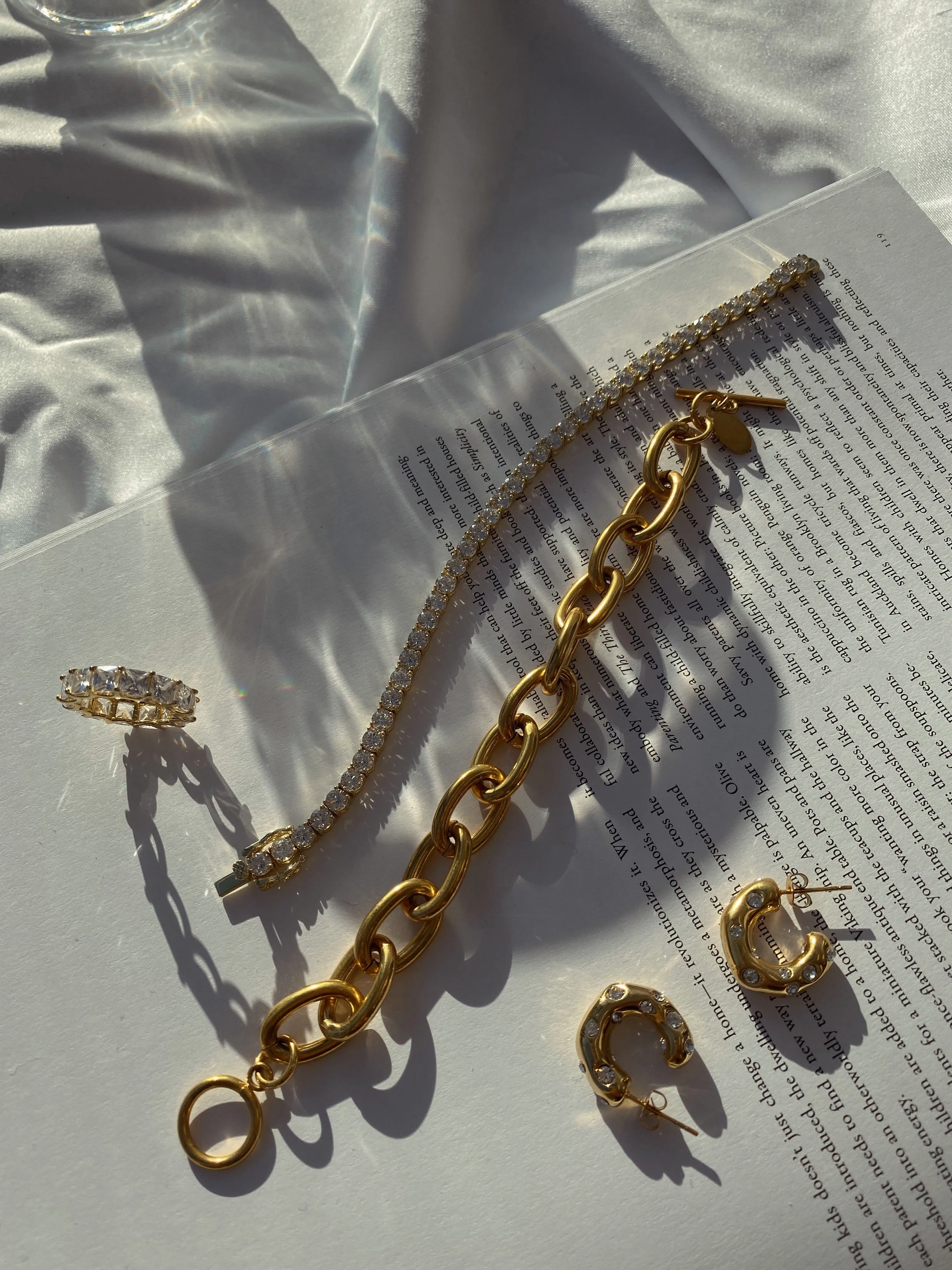 The Mia Bracelet