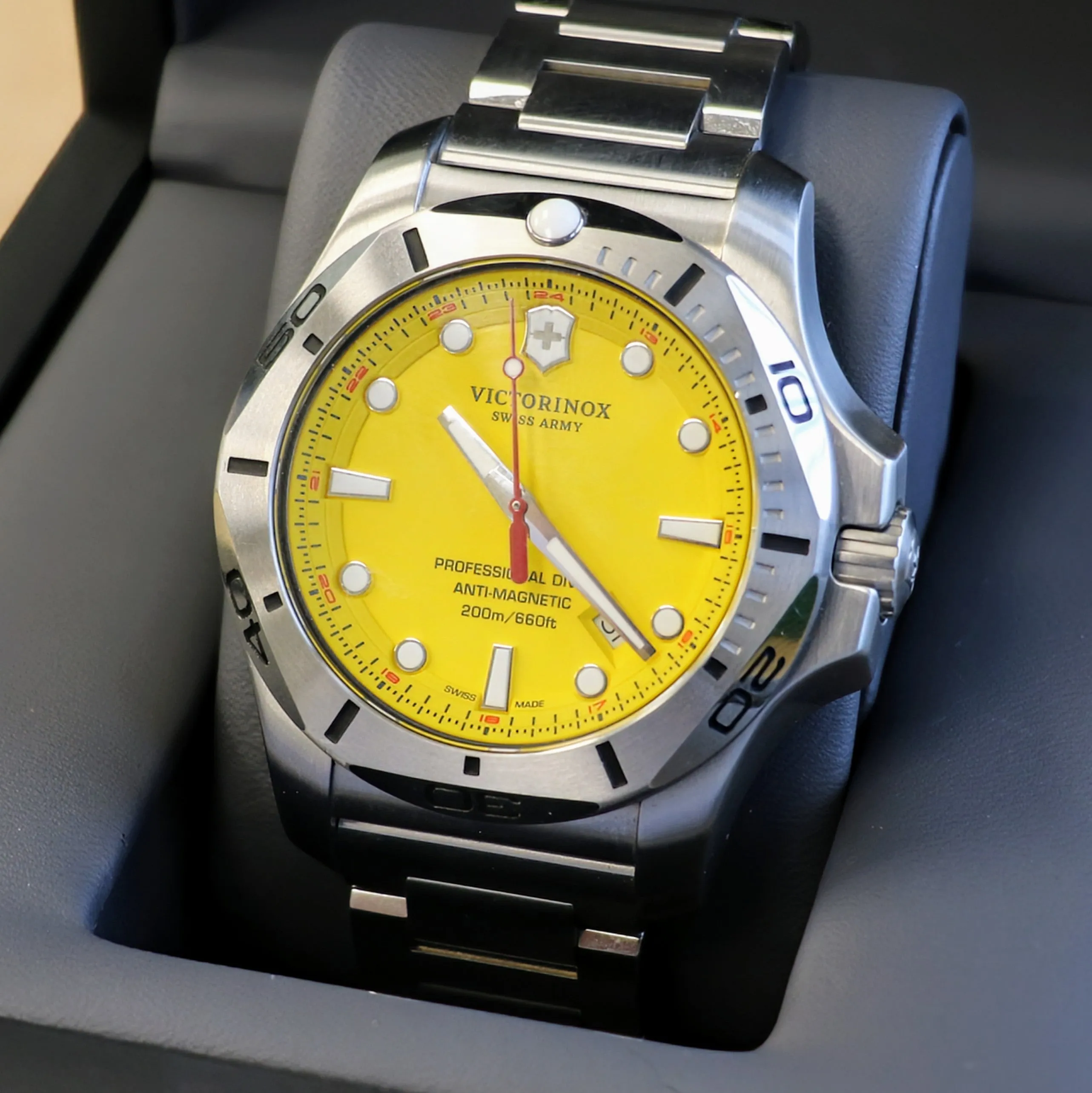 VICTORINOX Inox Professional Diver 200m Watch Ref. 241784 Yellow Dial ALL Original Box & Papers!