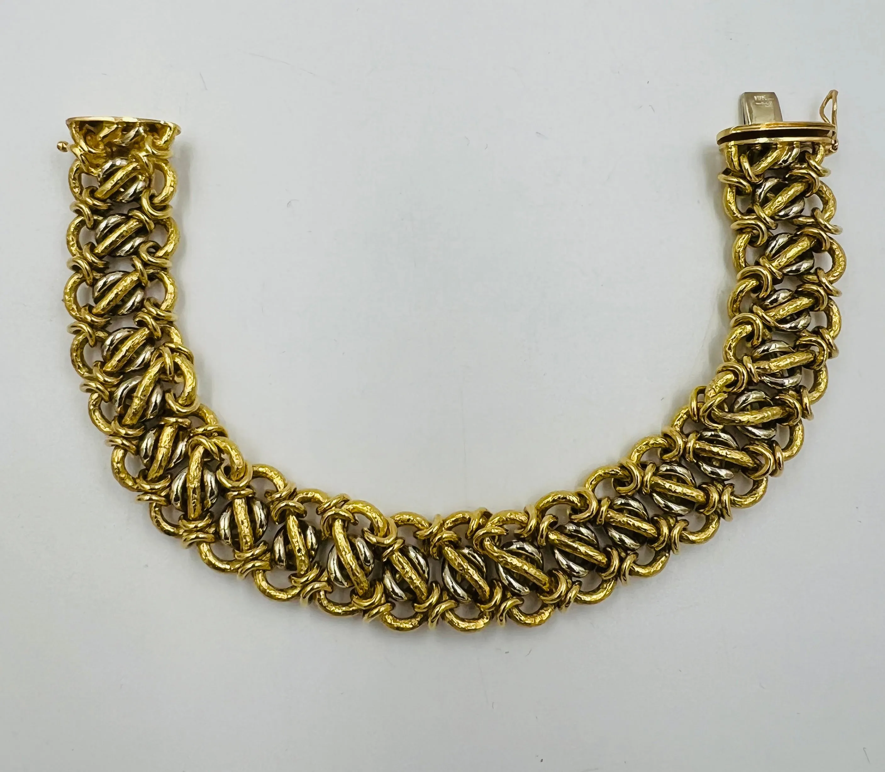 Vintage 1970s Interlocking 18k Yellow Gold Link Bracelet 8" Long